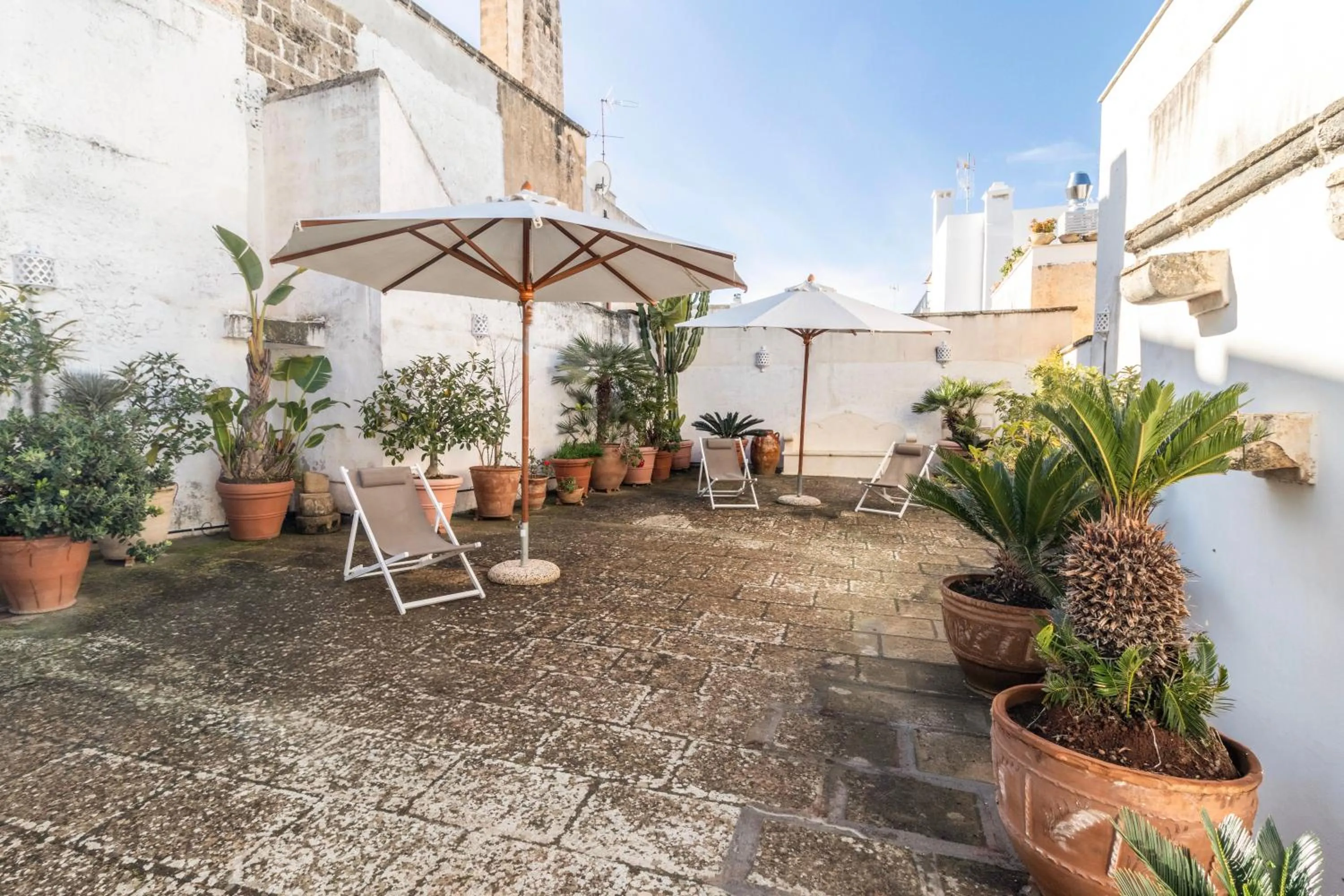 Camera Deluxe con Bagno Privato Esterno in Palazzo Insula