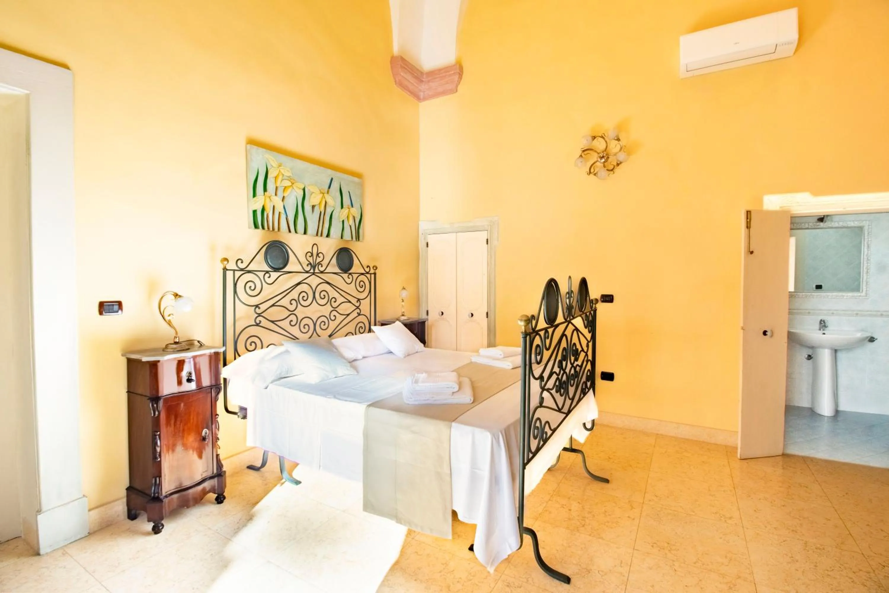 Superior Double Room in Palazzo Insula