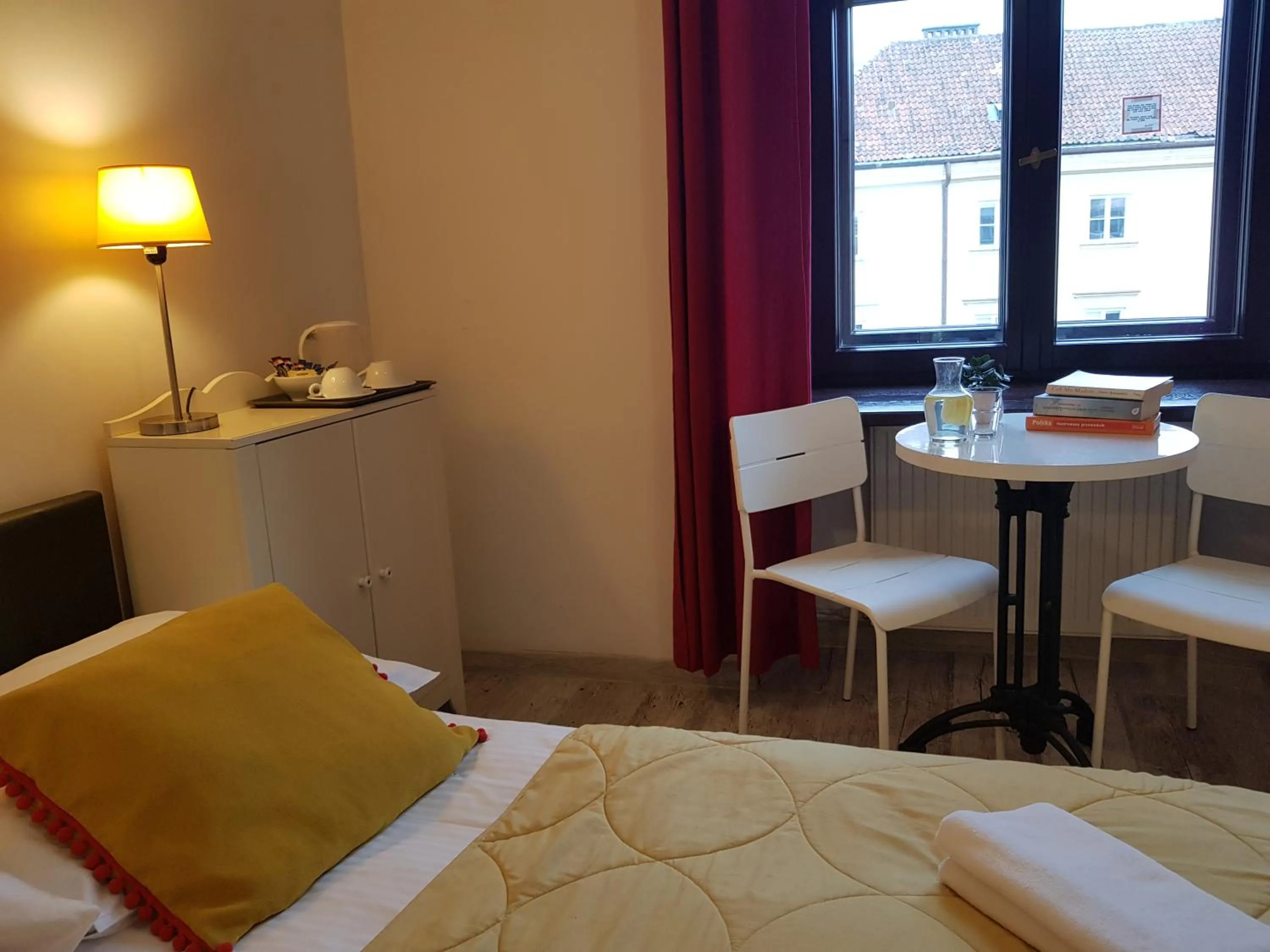 Single Room with Private Bathroom in Oki Doki OLD TOWN