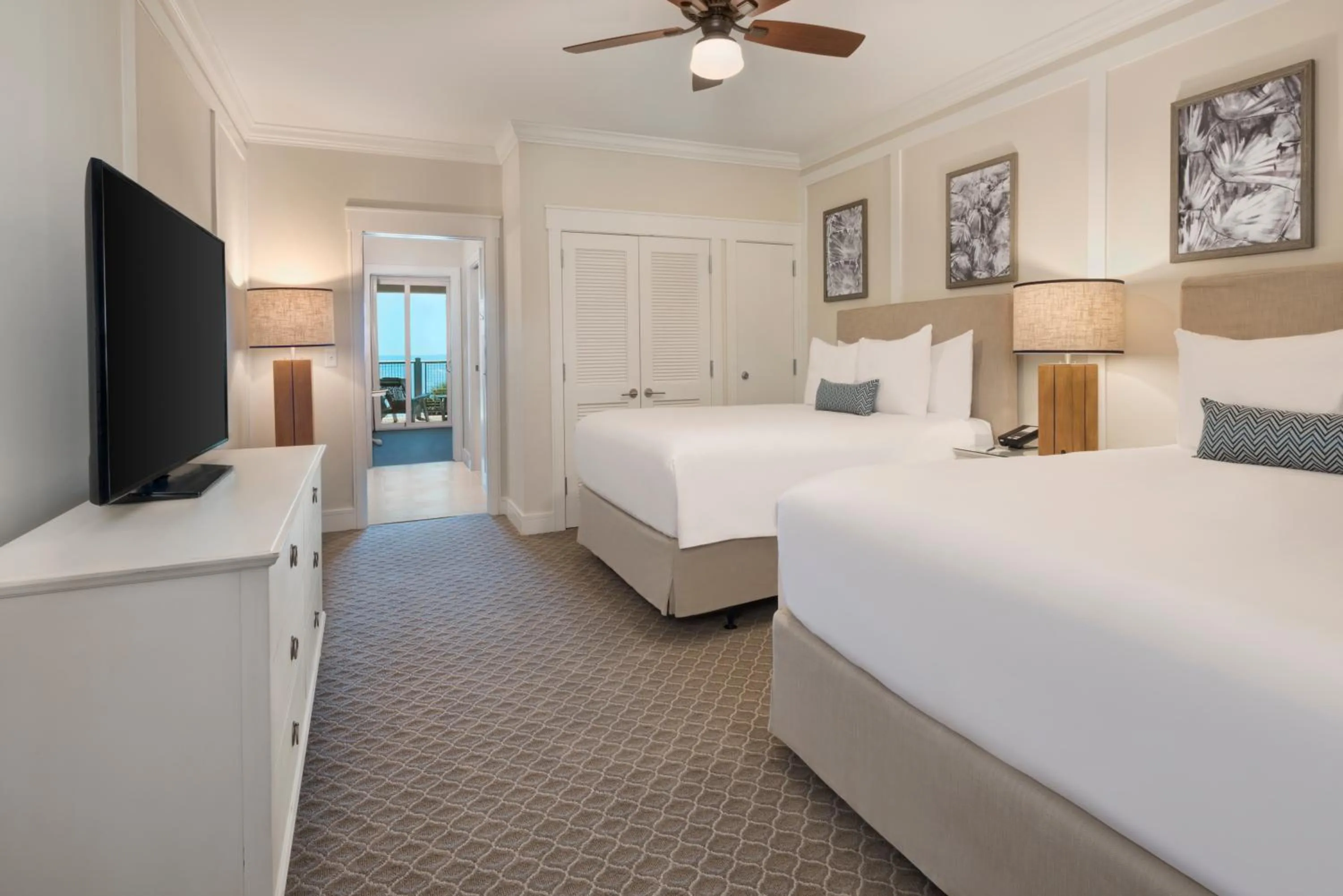 Queen Suite with Two Queen Beds in Jekyll Ocean Club Resort