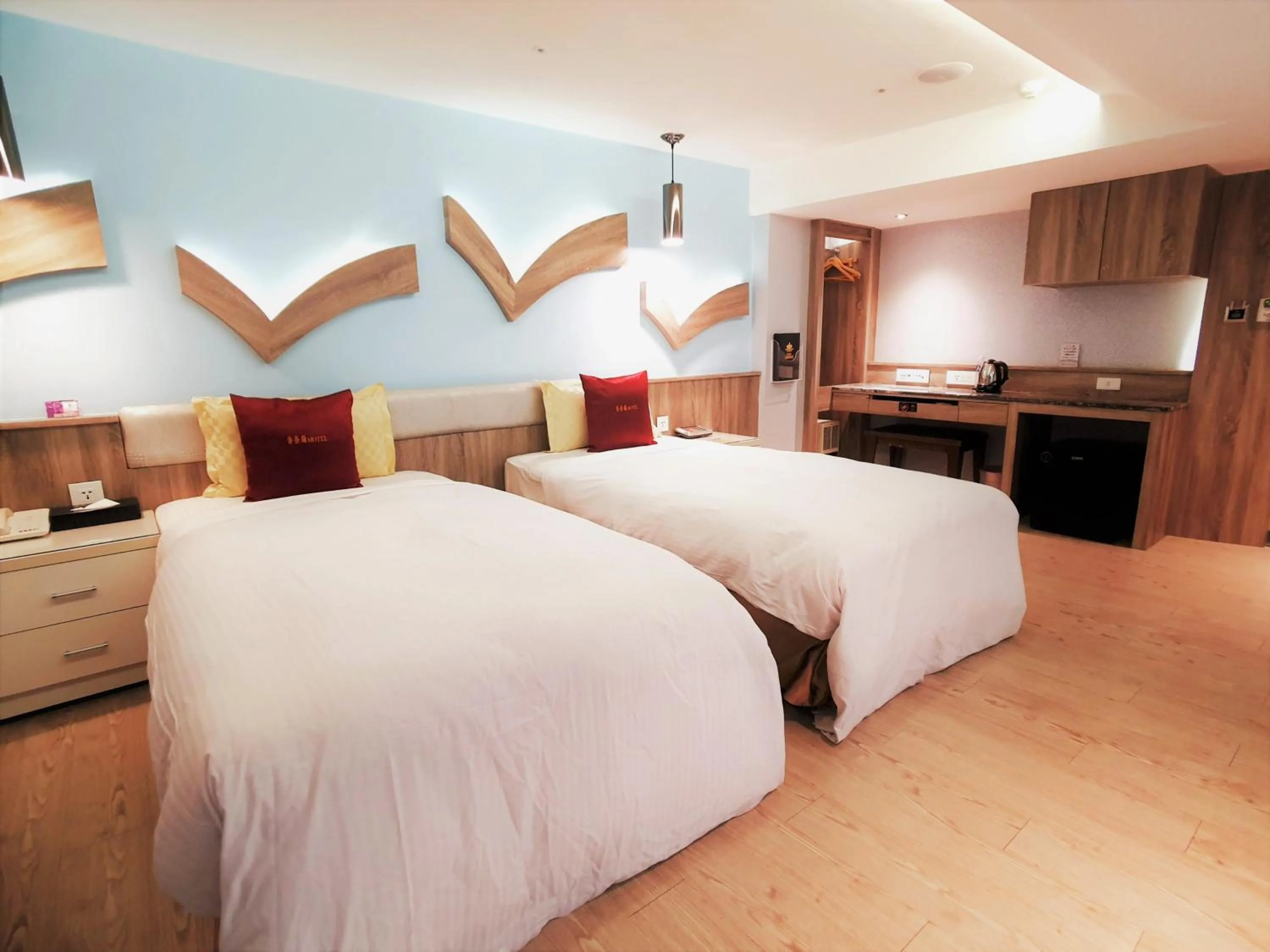 Business Double or Twin Room in Surreal Motel