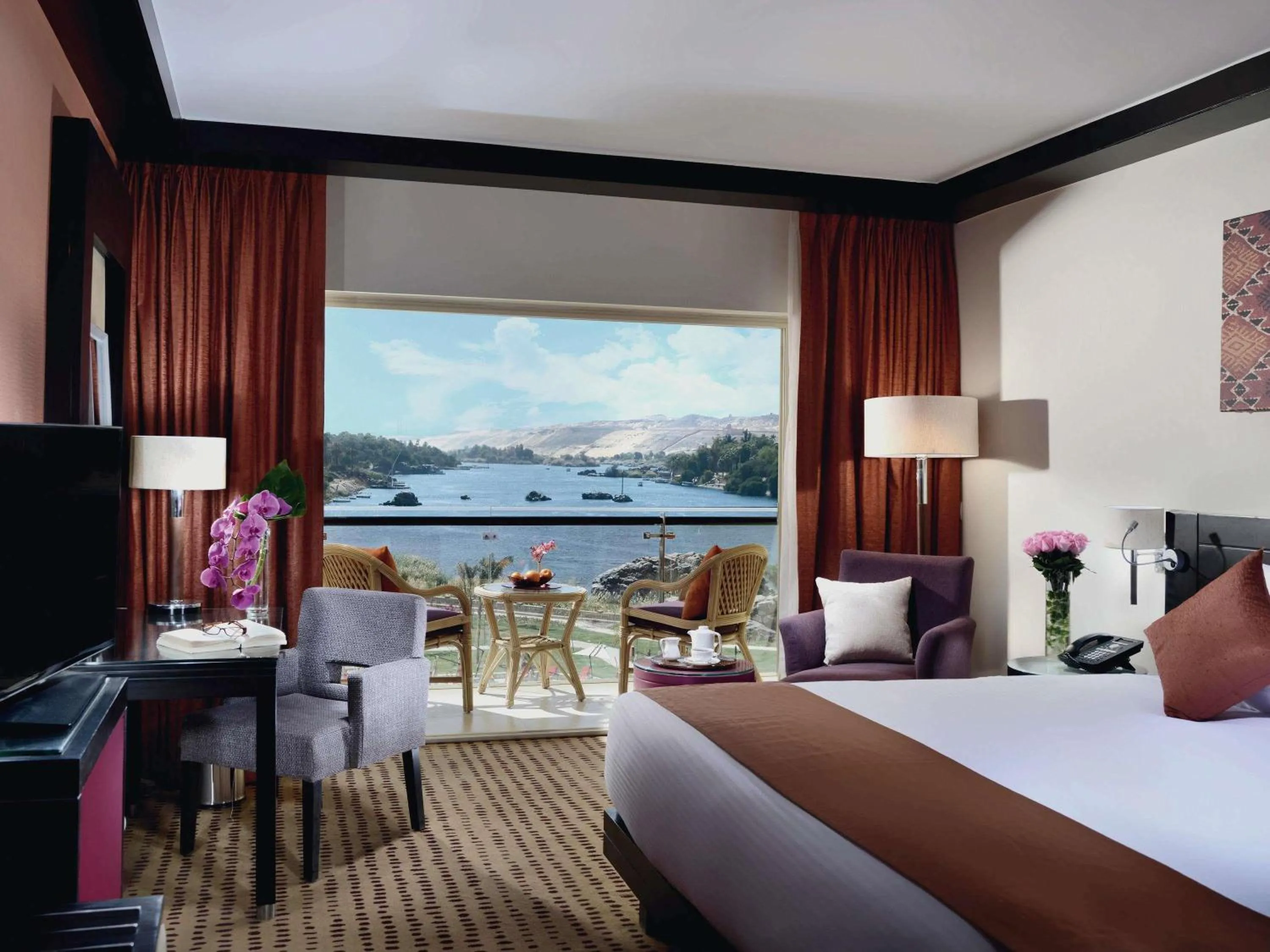 Deluxe Twin Room with Nile View in Mövenpick Resort Aswan