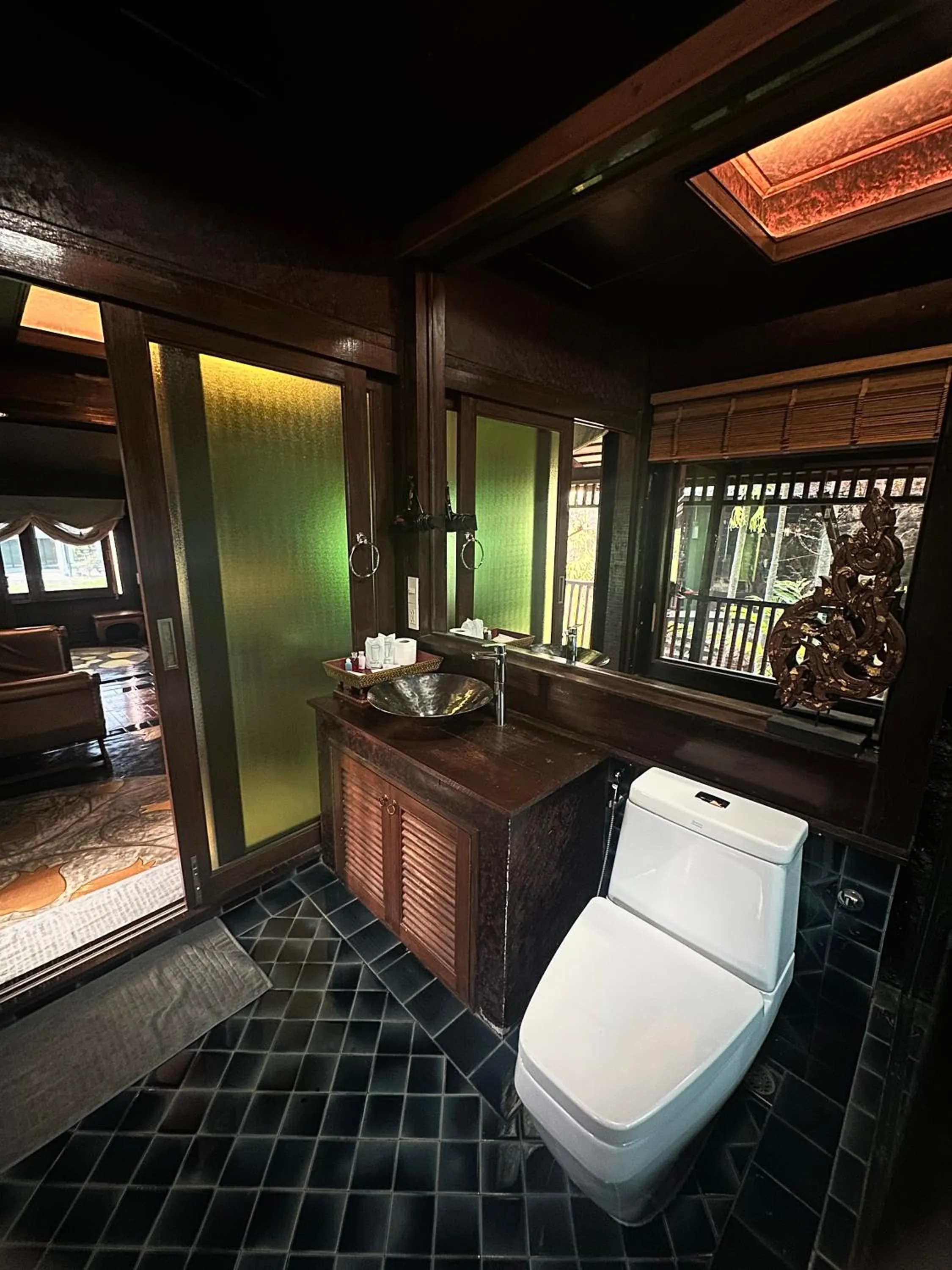 Deluxe King Room in Bantunglom Resort