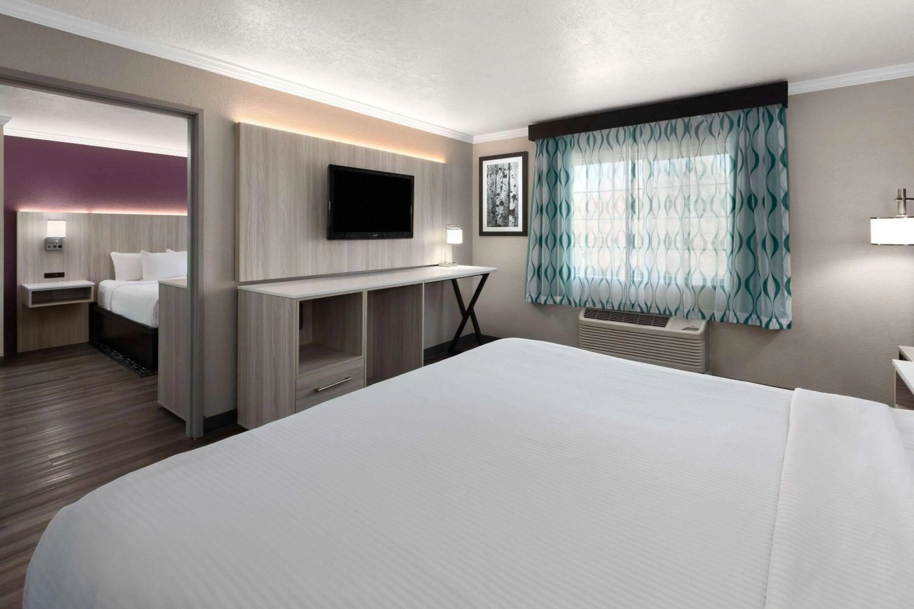 2 King Beds, Two-Room Suite, Non-Smoking in La Quinta by Wyndham North Orem