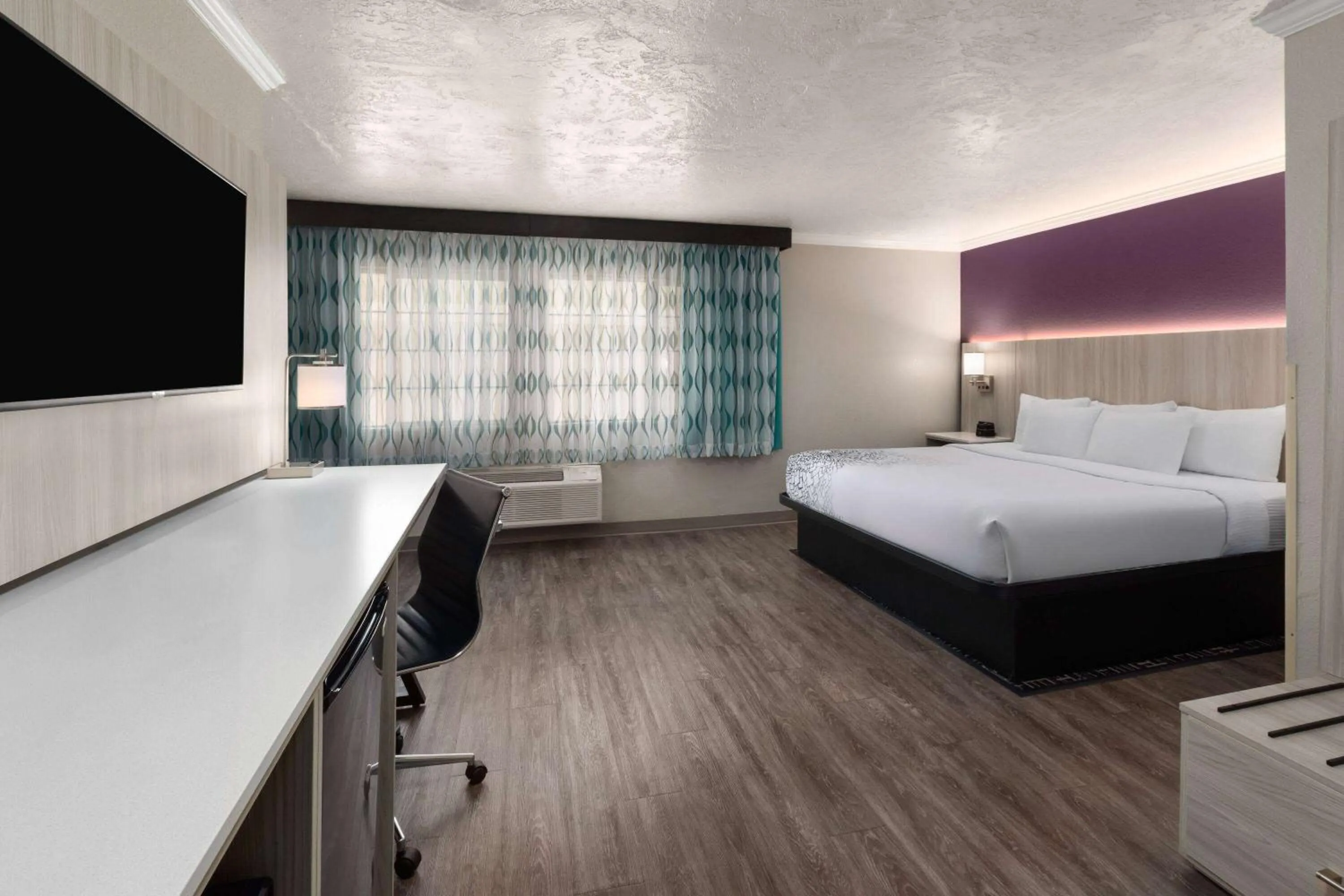 Executive King Room - Non-Smoking in La Quinta by Wyndham North Orem