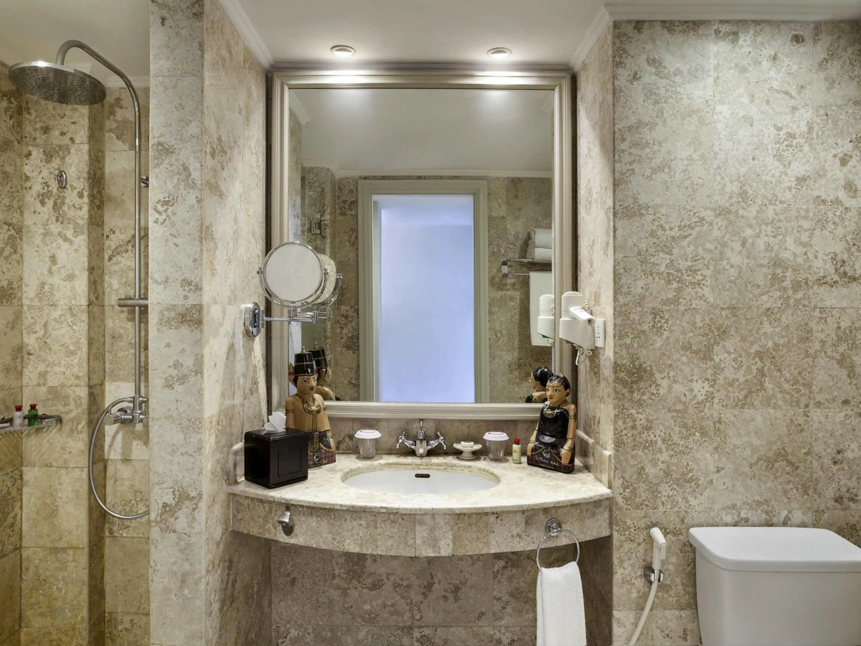 Phenix Executive King Room in The Phoenix Hotel Yogyakarta - Handwritten Collection