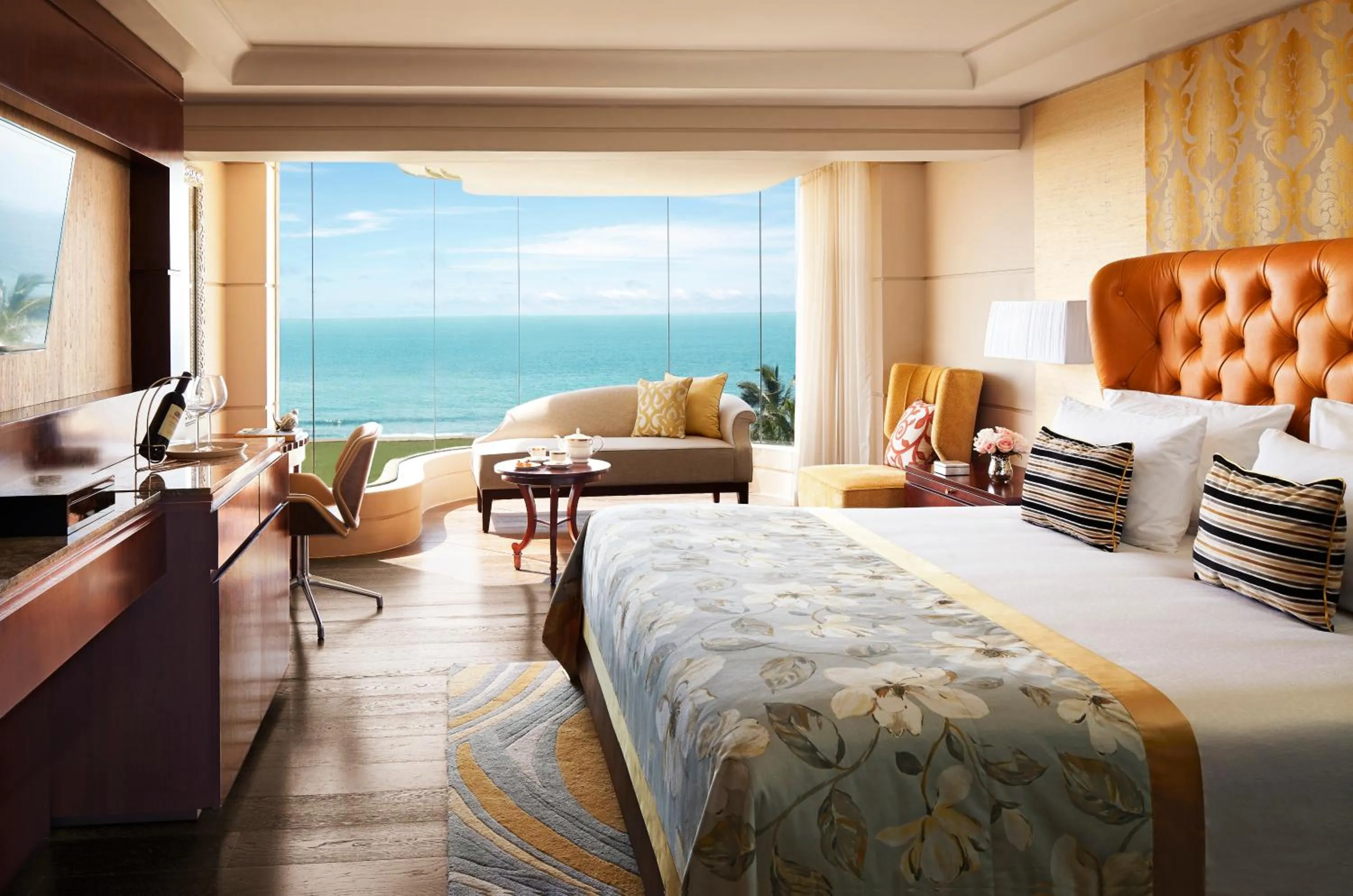 Grand Luxury One-Bed Room Suite - single occupancy in Taj Samudra, Colombo
