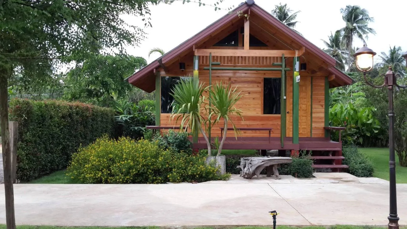 Deluxe Room (2 Adults + 1 Child) in Nung Ni Bang Khon Thi Resort