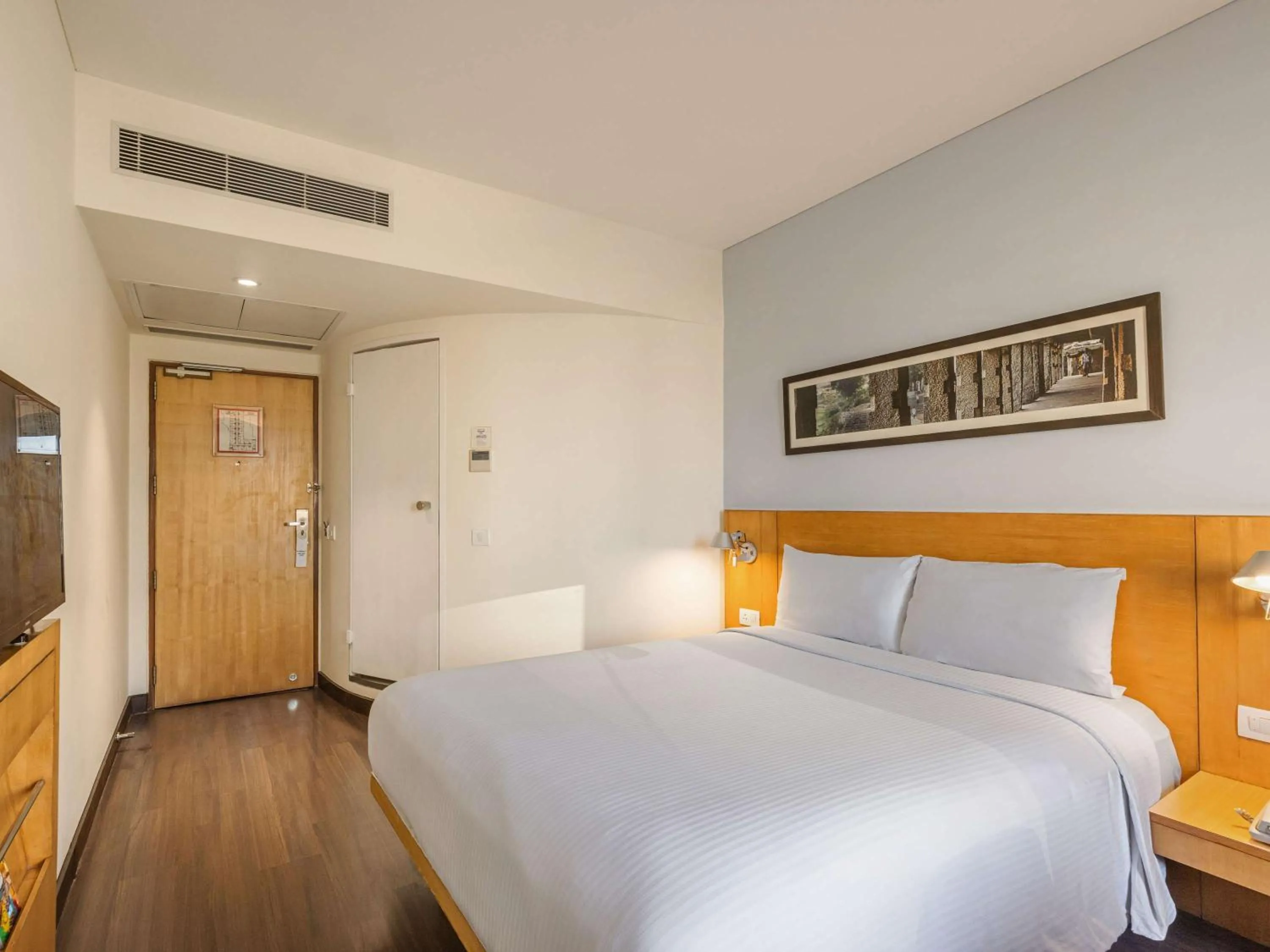 Standard Queen Room with Extra benefits in ibis Gurgaon Golf Course Road - An Accor Brand