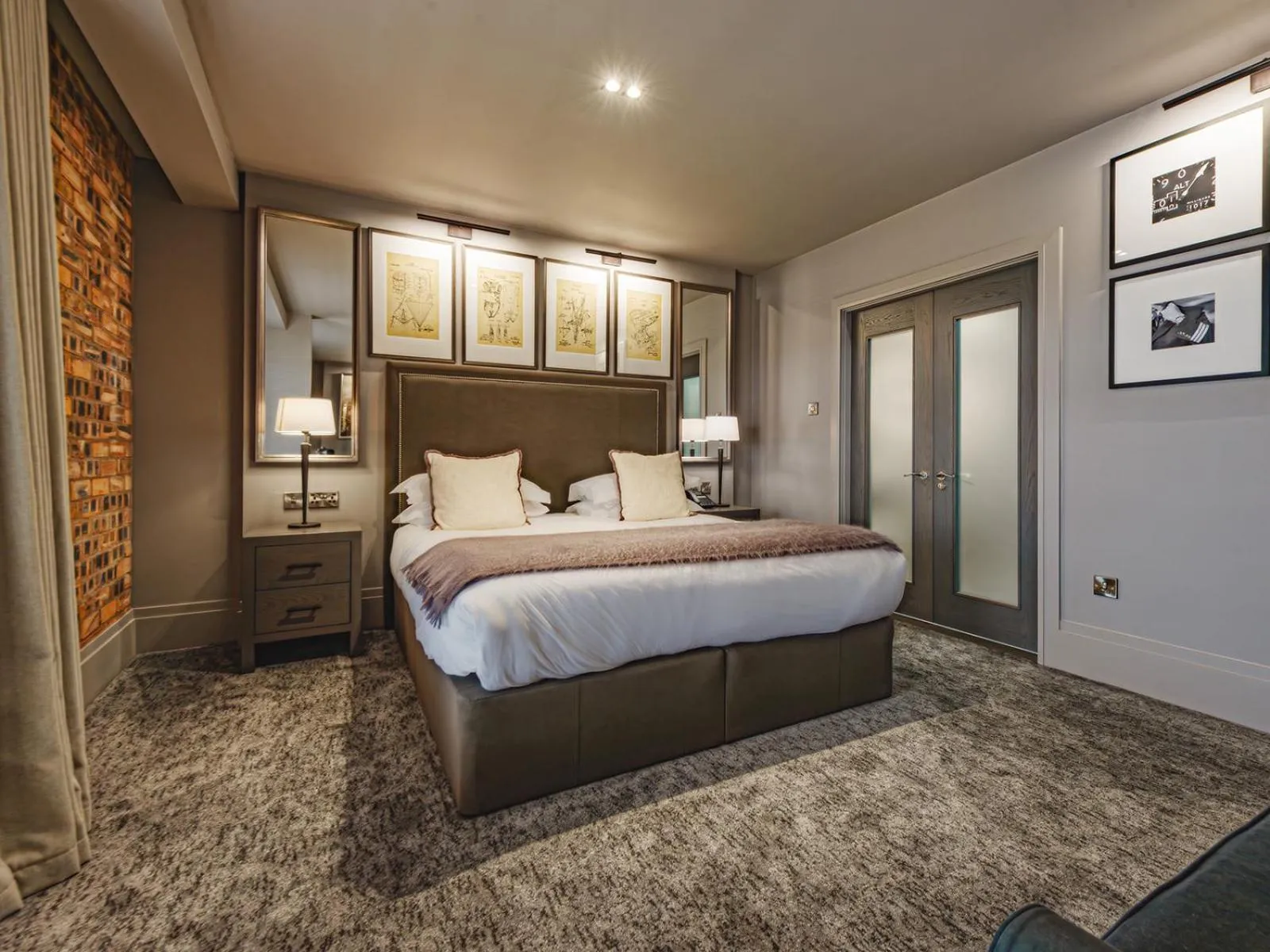 Deluxe Suite in Dakota Edinburgh