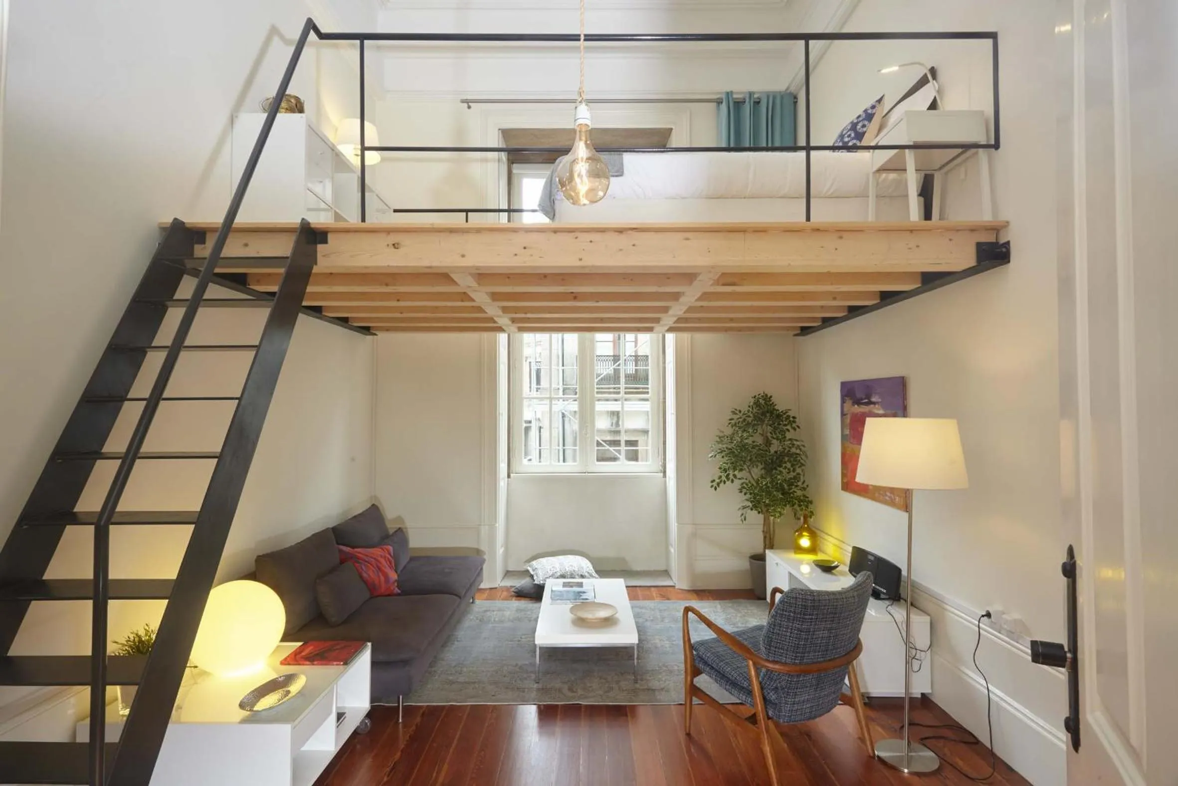 Double Room with Shared Bathroom in The Passenger Hostel