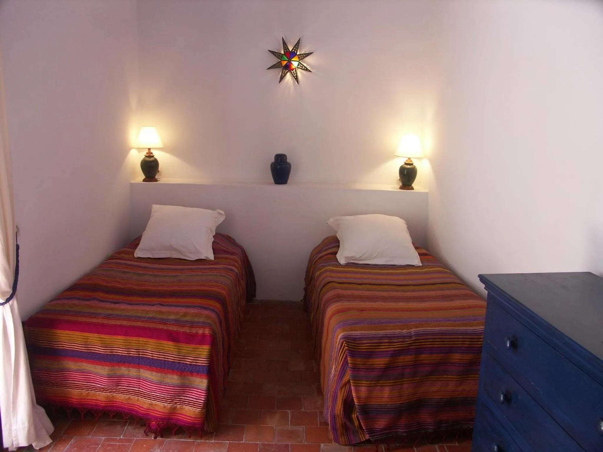 Juj Standard Twin Room in Dar Ness