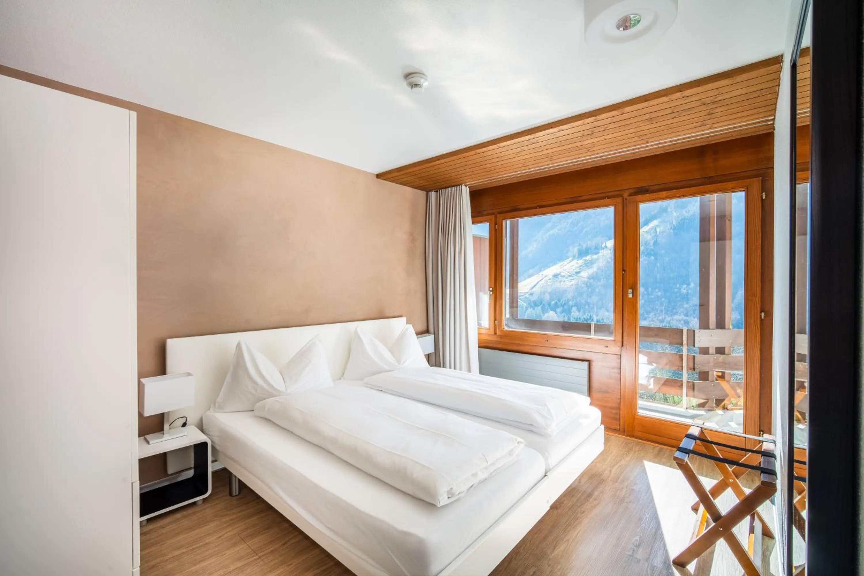 Family Room with Mountain View in Seeblick Höhenhotel