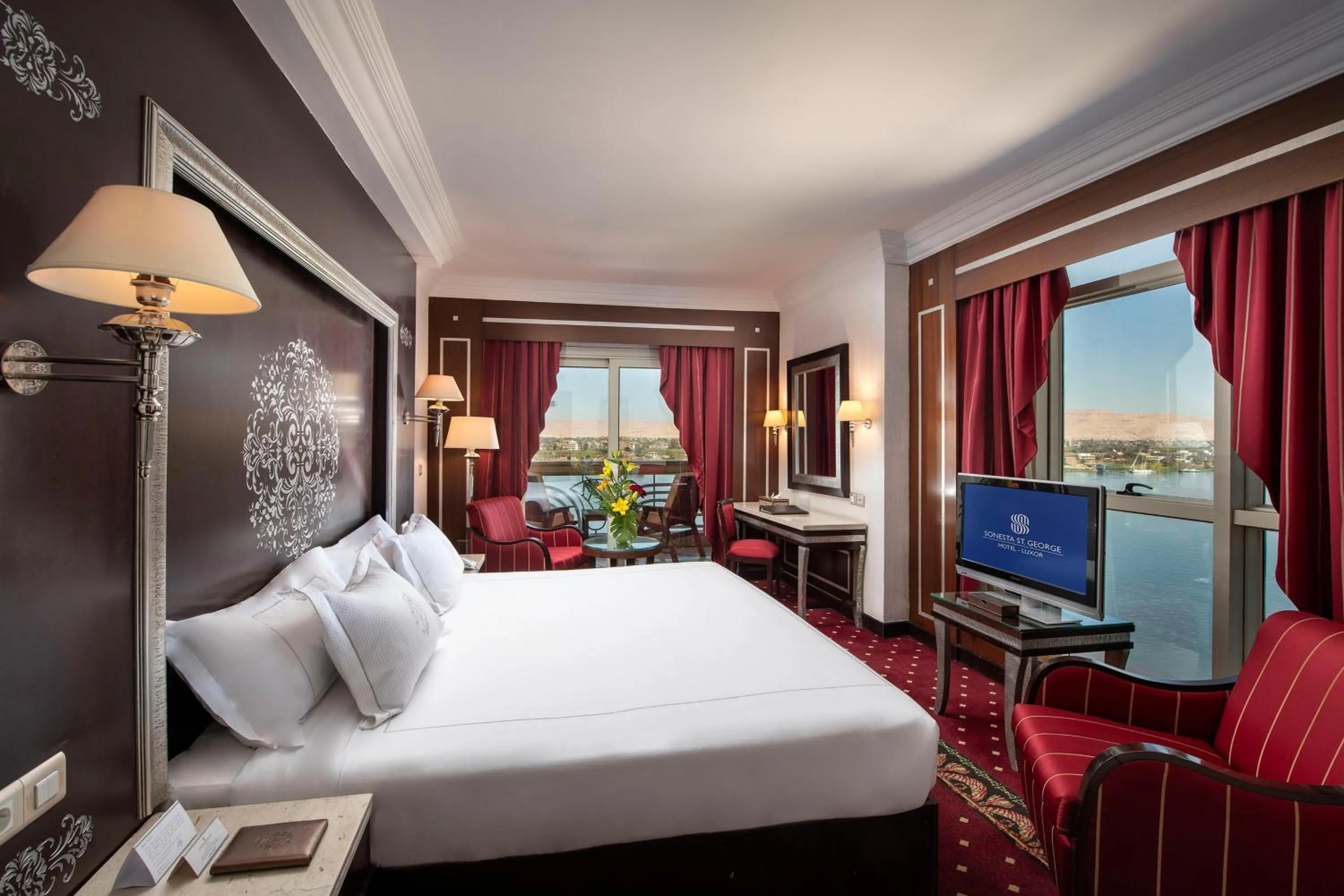 Ambassador Suite in Sonesta St. George Hotel - Convention Center