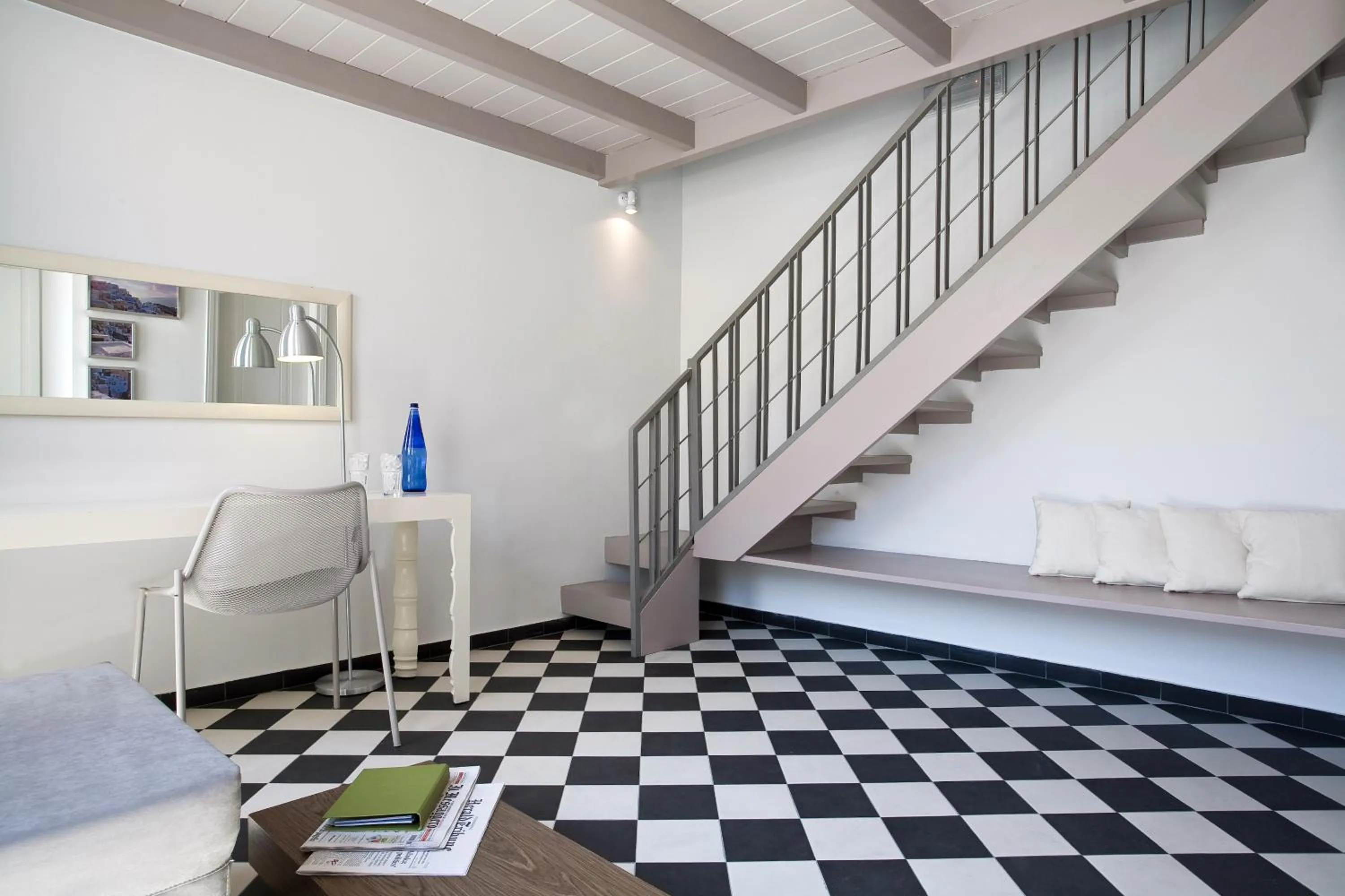 Suite (4 Adults) - Split Level in Rose Bay Hotel