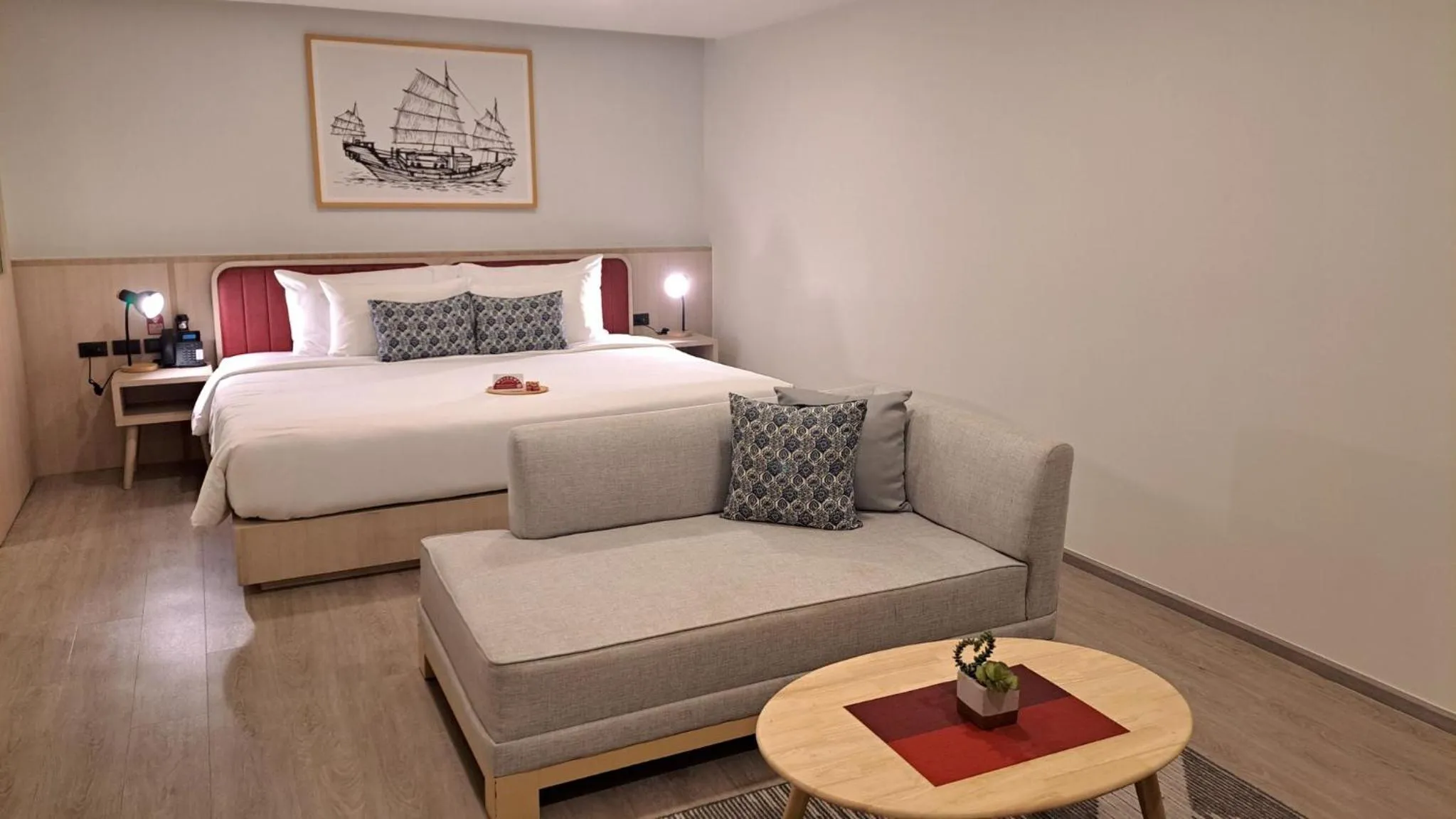 Double Room in Hotel Midtown Ratsada