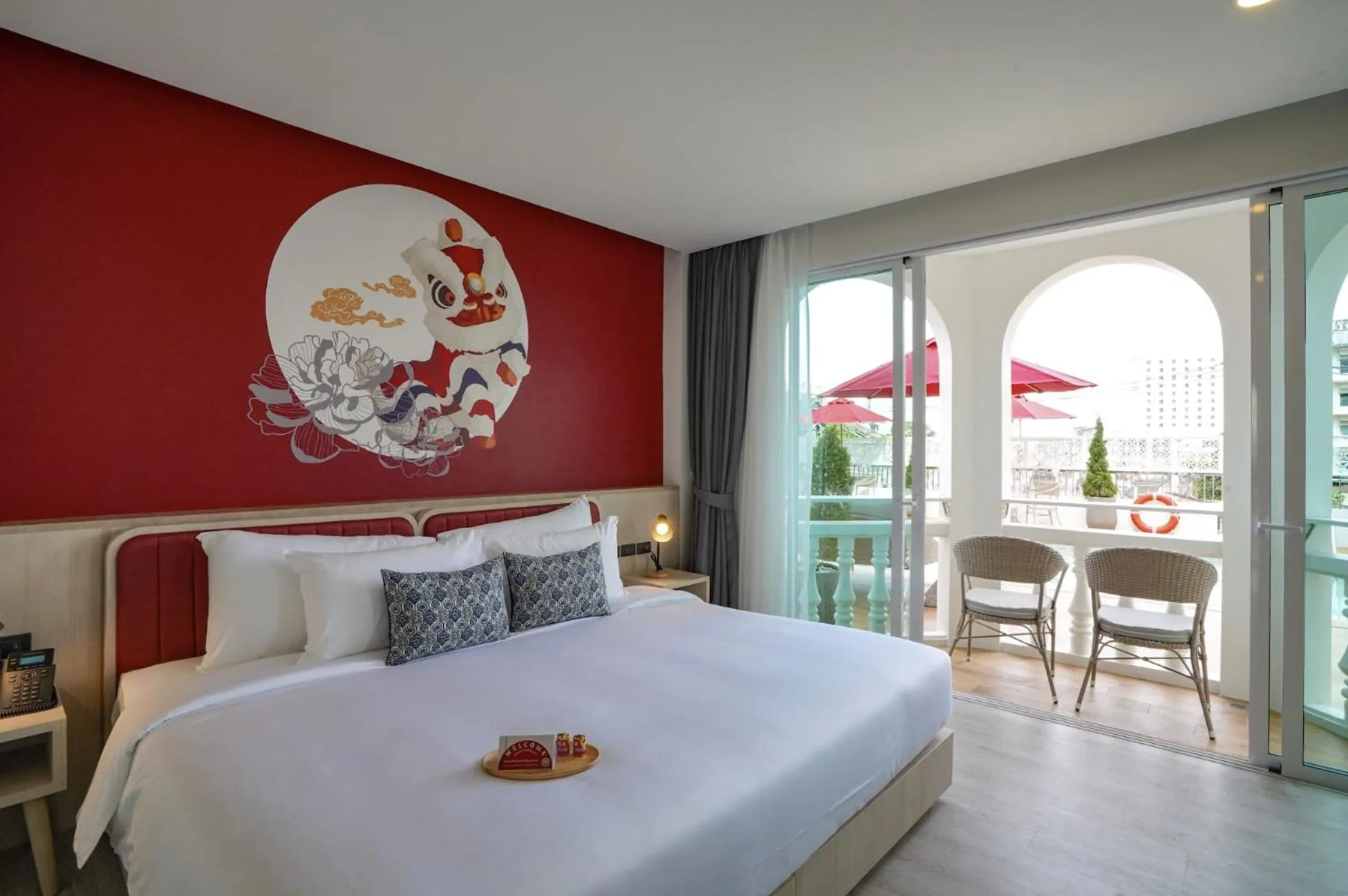 Deluxe Double Room with Balcony in Hotel Midtown Ratsada