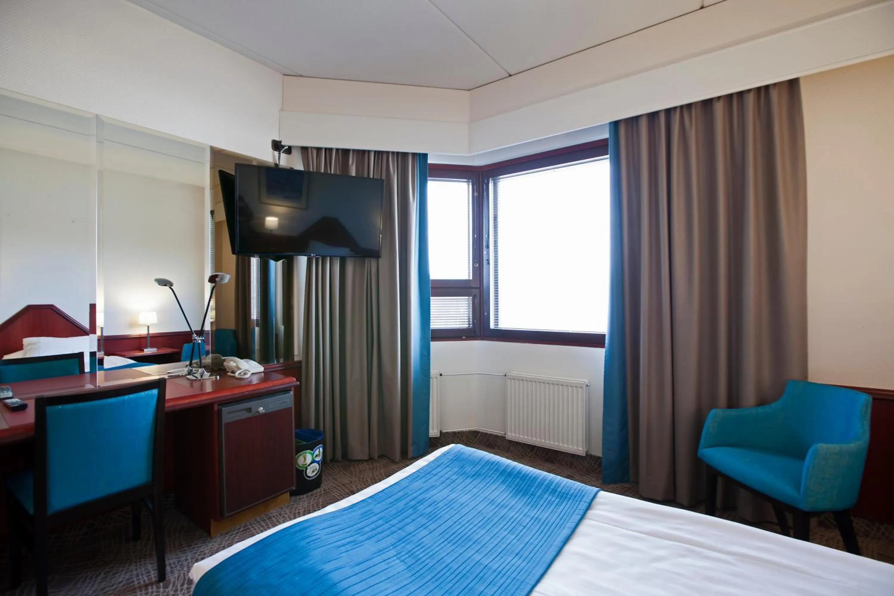 Economy Single Room in Hotel Oscar