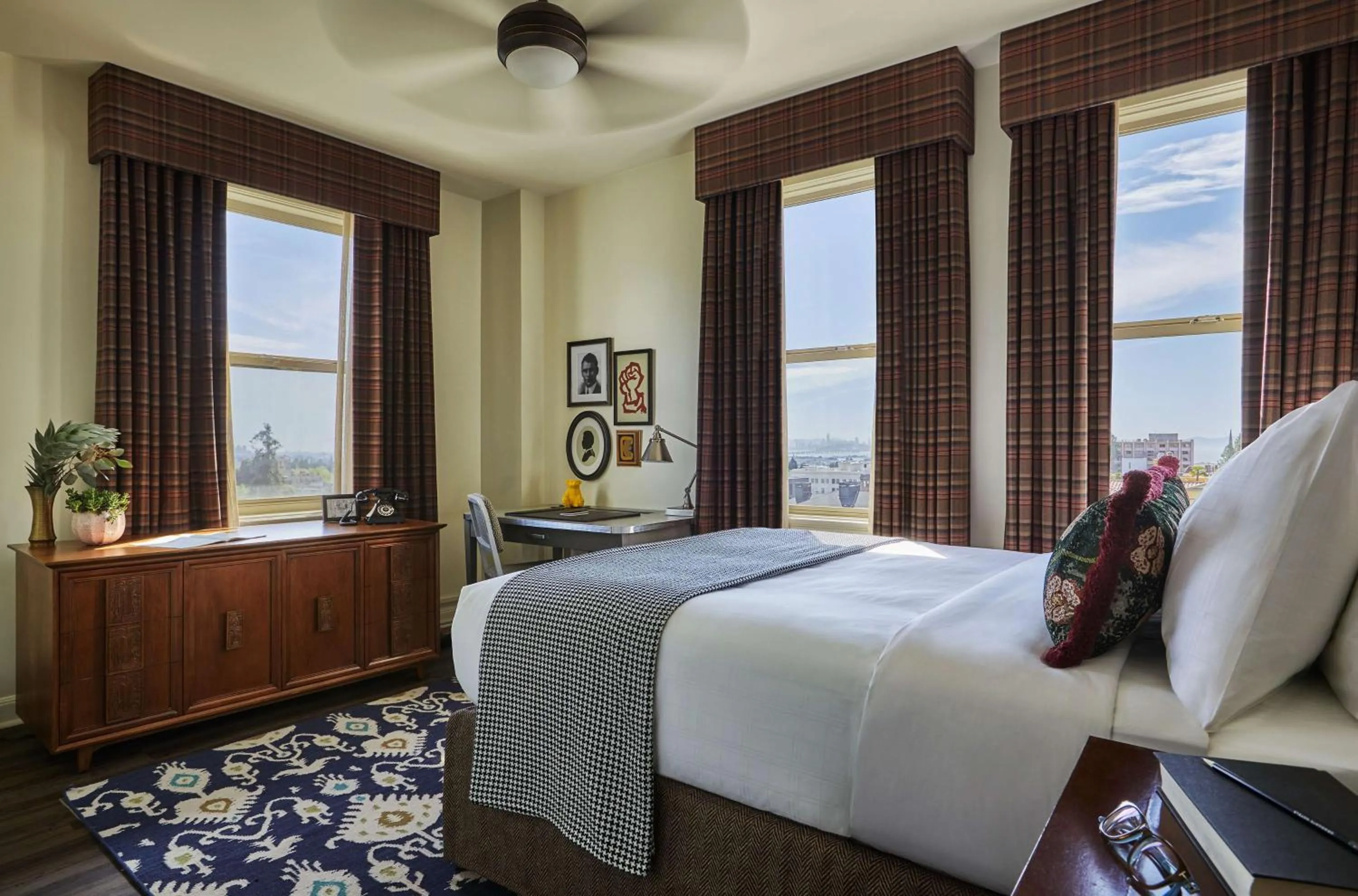 Graduate Queen Room - Top Floor in Graduate by Hilton Berkeley