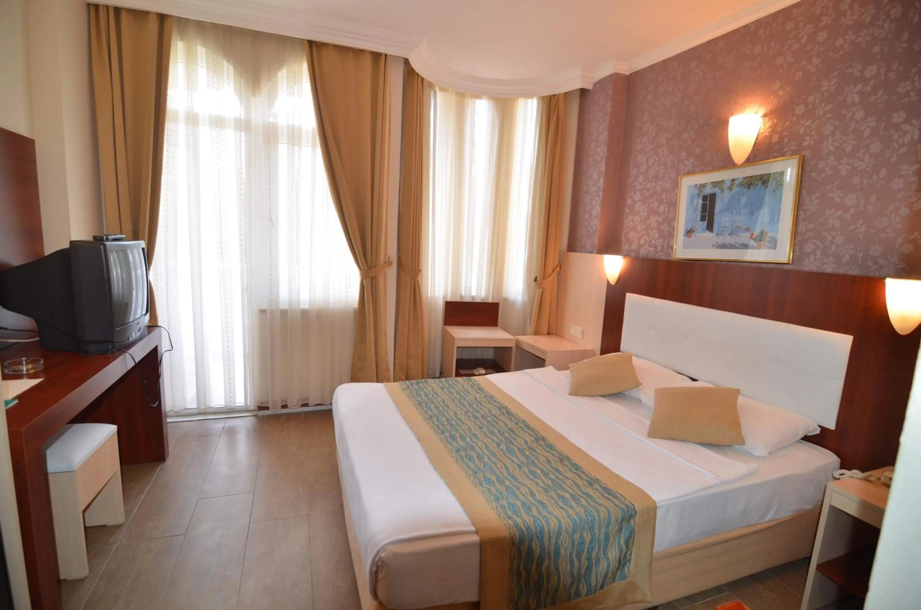 Classic Single Room in Artemis Princess Hotel
