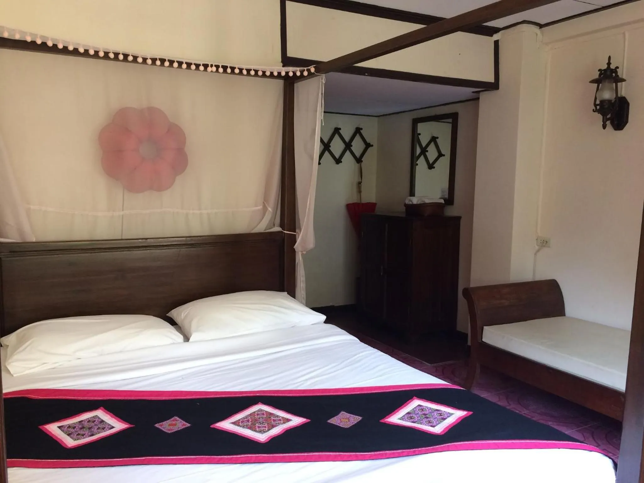 Superior Double Room in Changpuak Hotel
