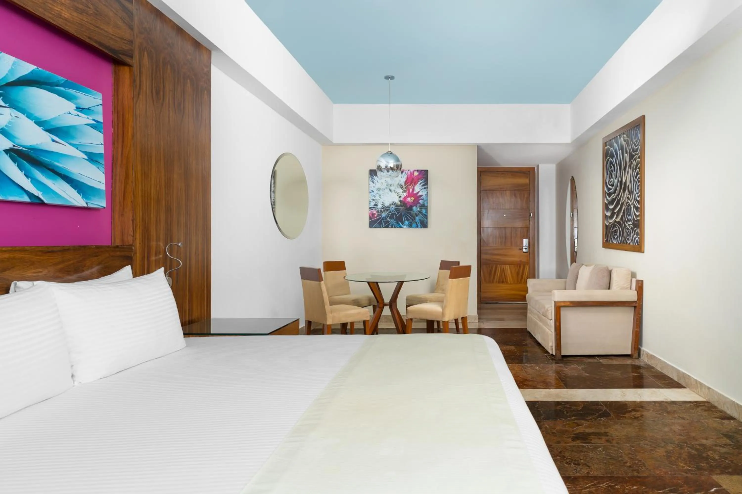 Altitude Junior Suite Swim Out Ocean Front King - single occupancy in Krystal Grand Los Cabos - All Inclusive