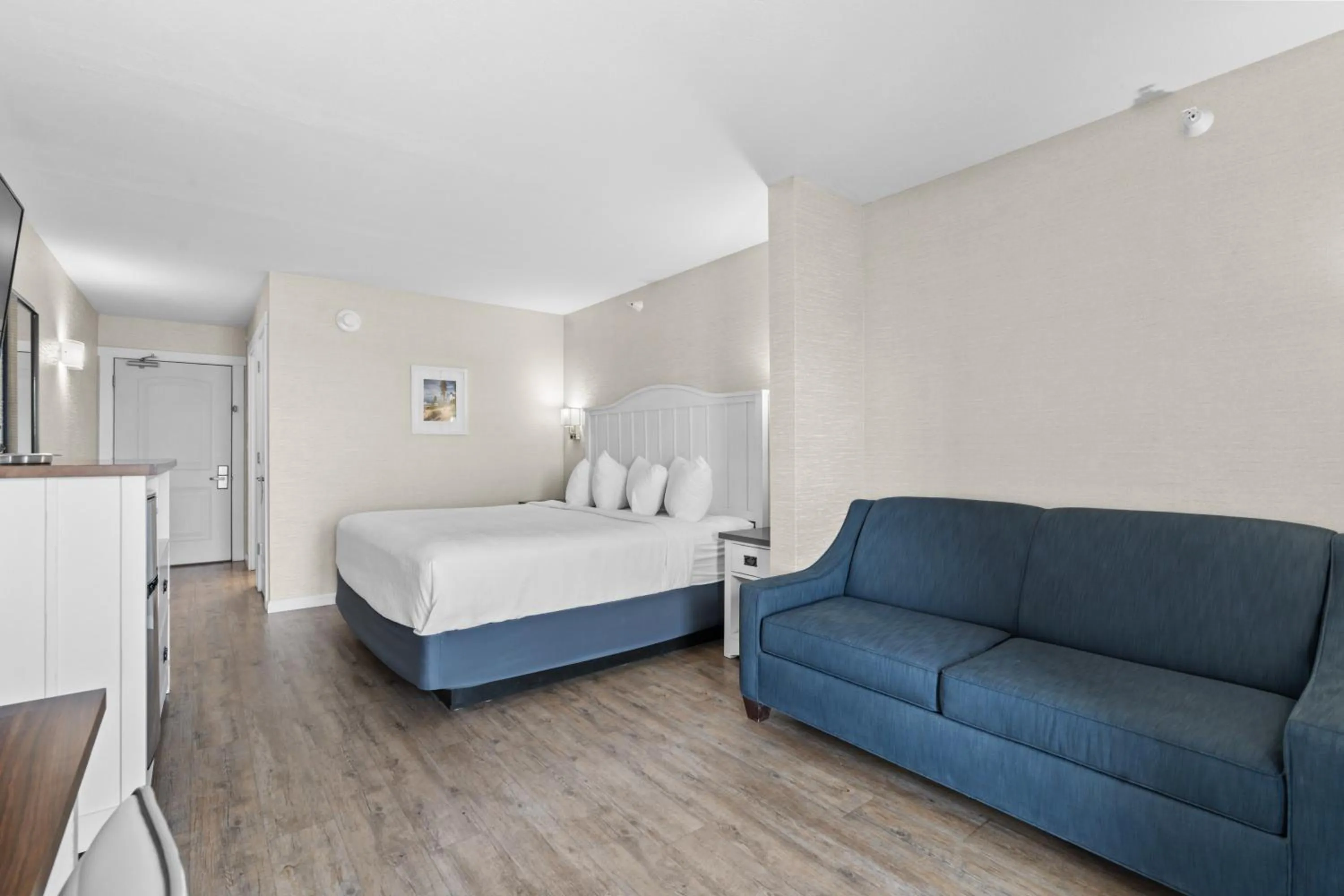 Beach View Balcony King with Sleeper Sofa in The Baywatch Resort