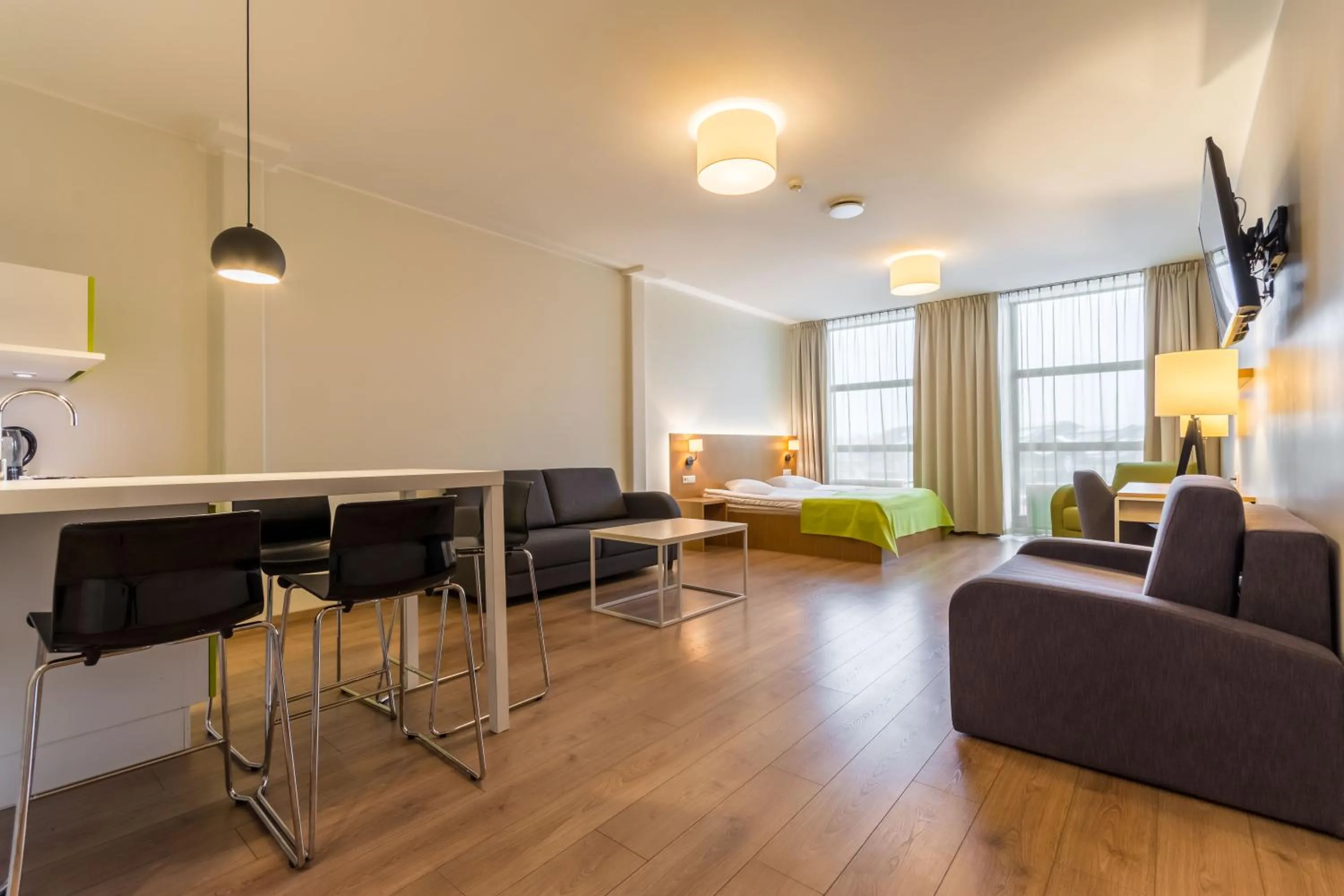 Family Room With Kitchenette (No pets allowed) in Go Hotel Shnelli