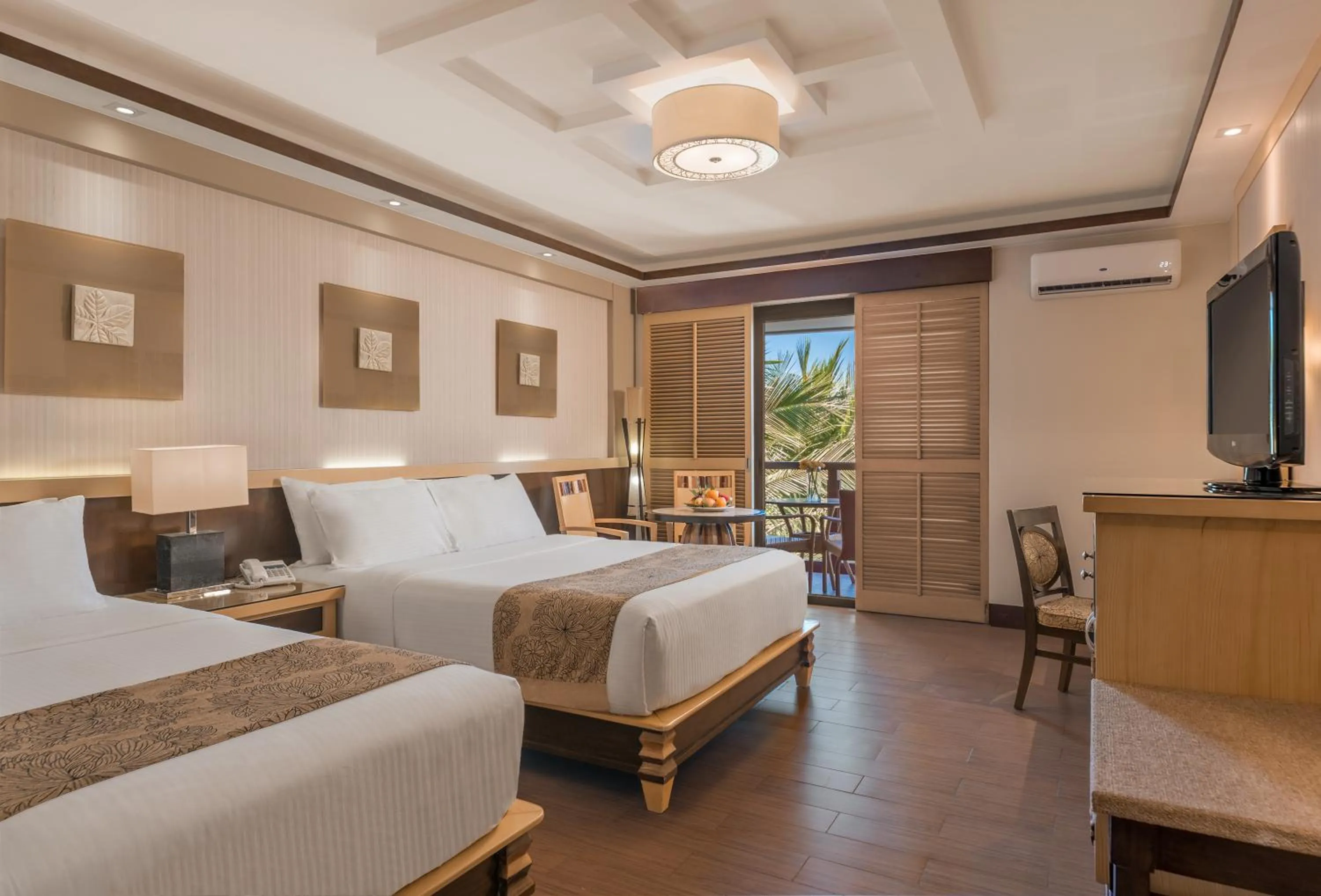 Deluxe Room in Henann Lagoon Resort