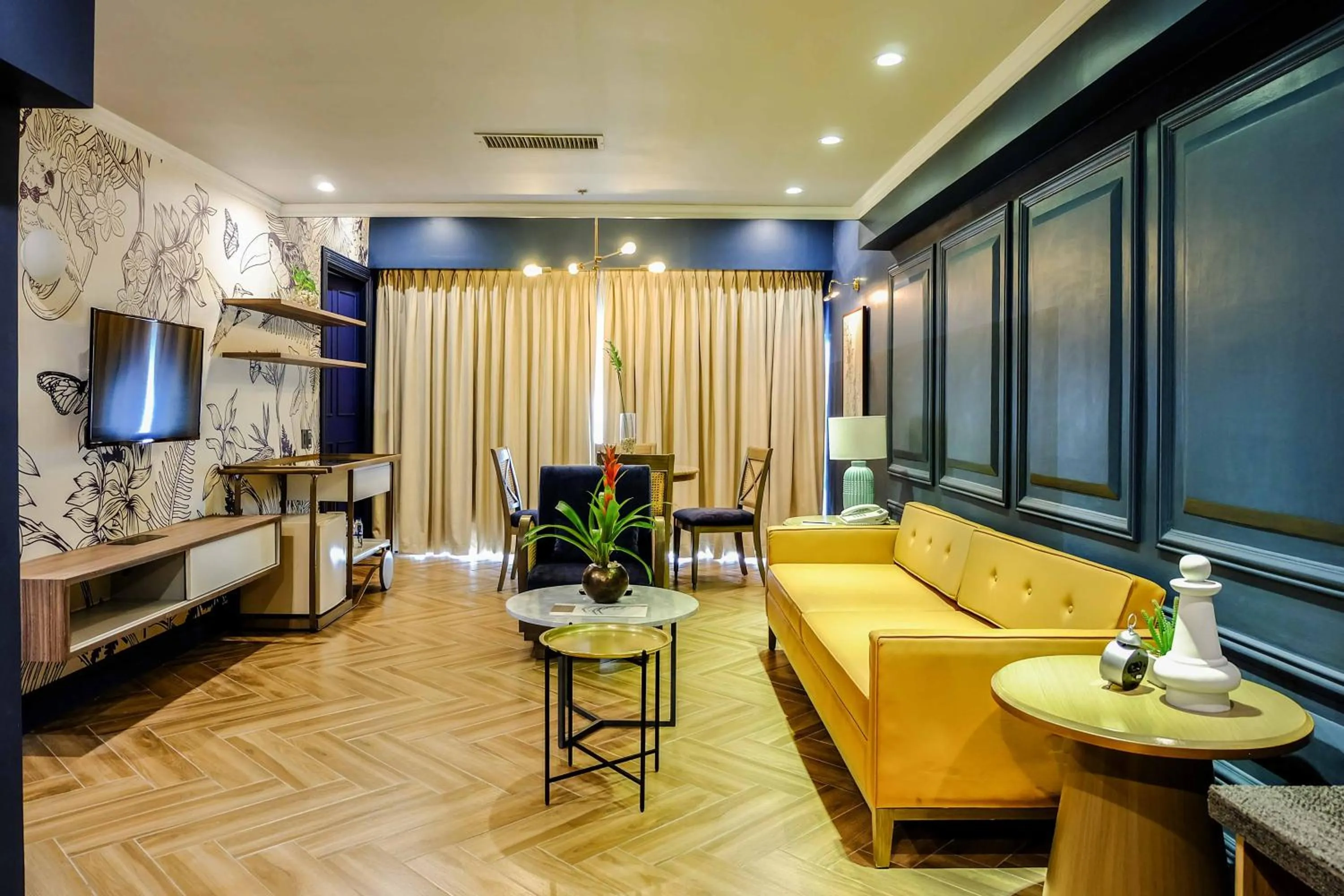 Principal Suite in Makati Palace Hotel