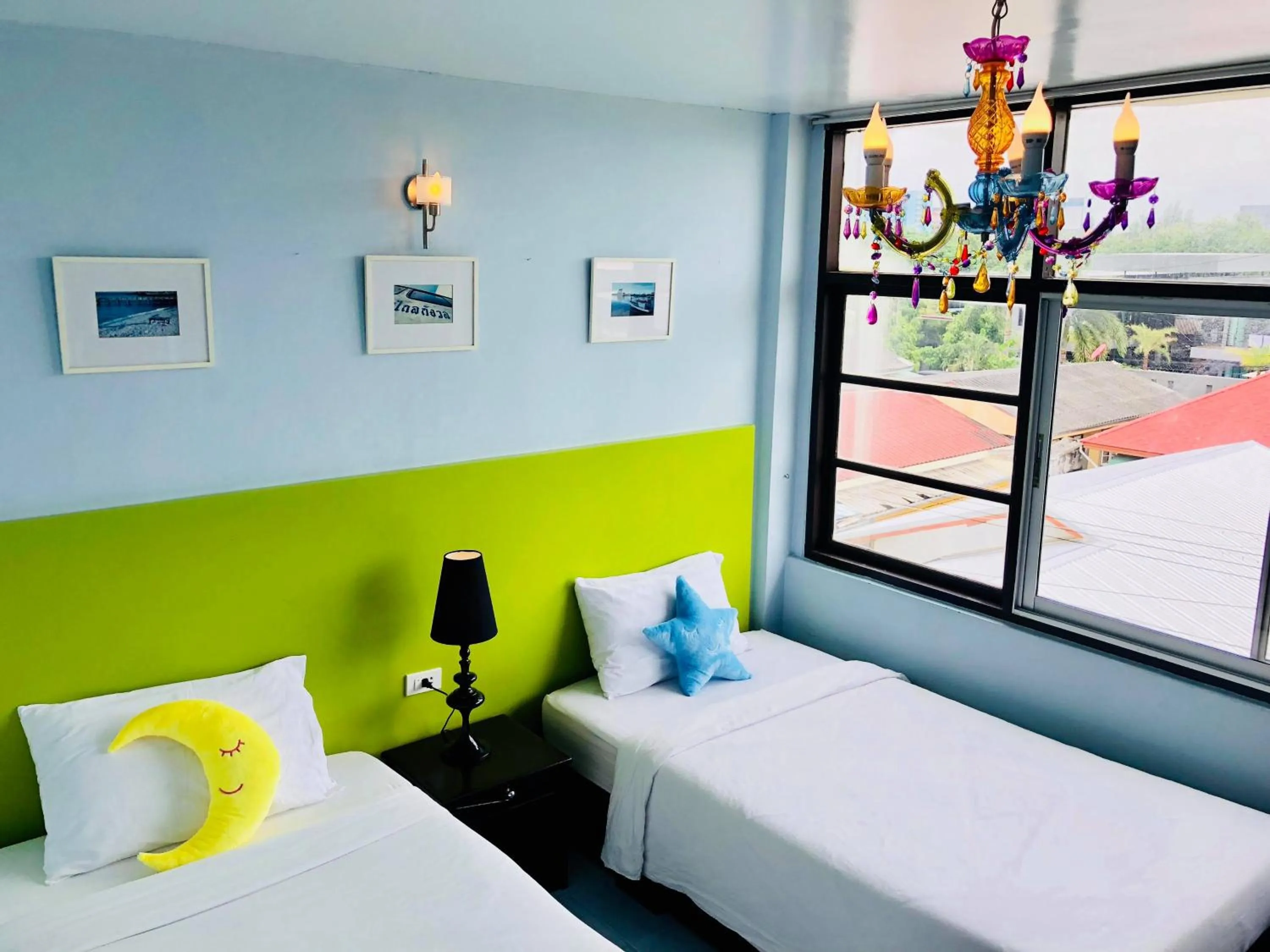 Standard Twin Room in Baan Nilawan Hotel