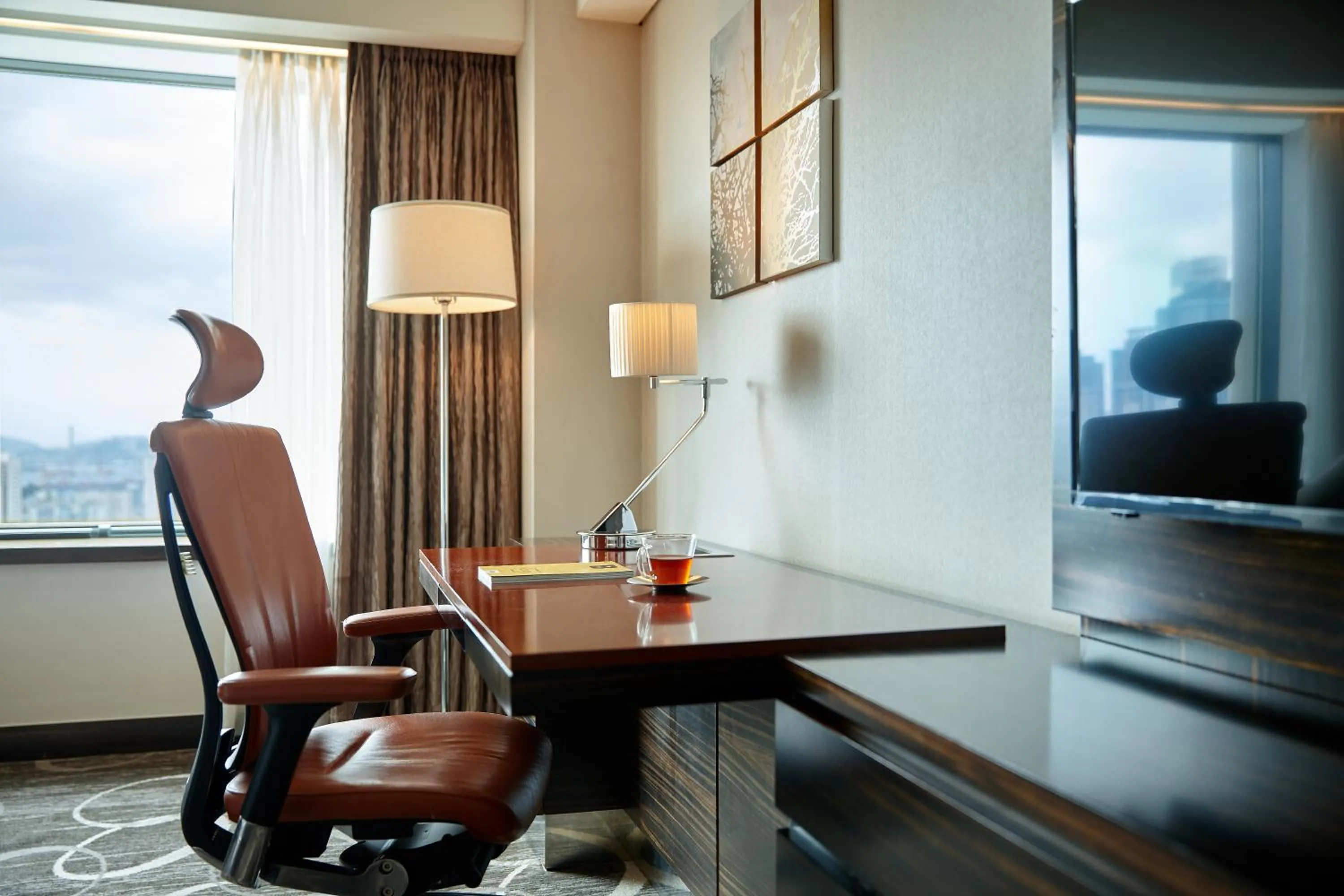 Club Deluxe Double with swimming pool, fitness, sauna access for 2pax - single occupancy in Lotte Hotel Busan