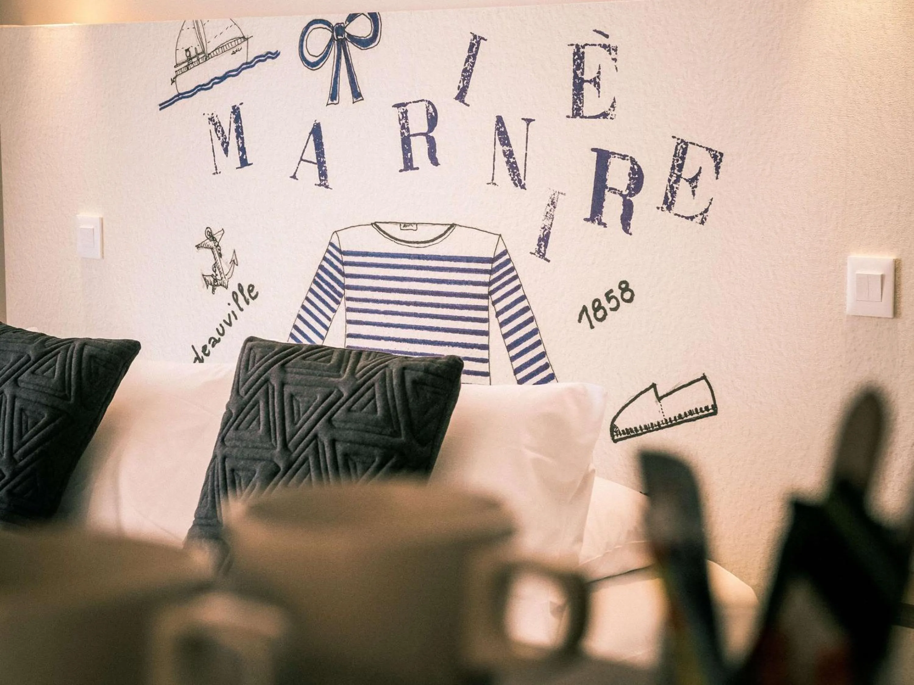 Family Room with One Queen Bed and One Single Bunk Bed - Non-Smoking in Best Western Plus Antibes Riviera