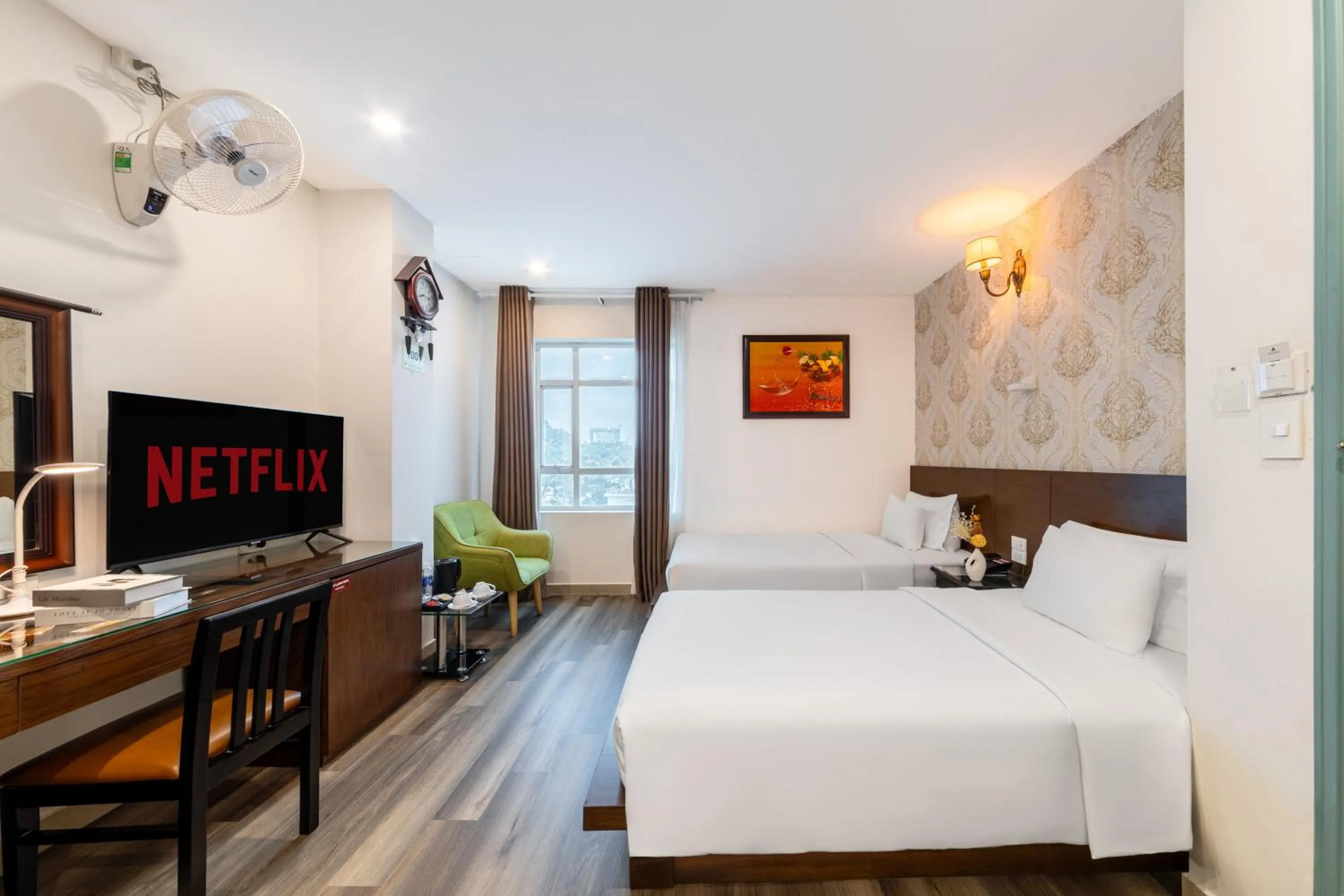 Deluxe Twin Room in A25 Hotel - 29 Bùi Thị Xuân