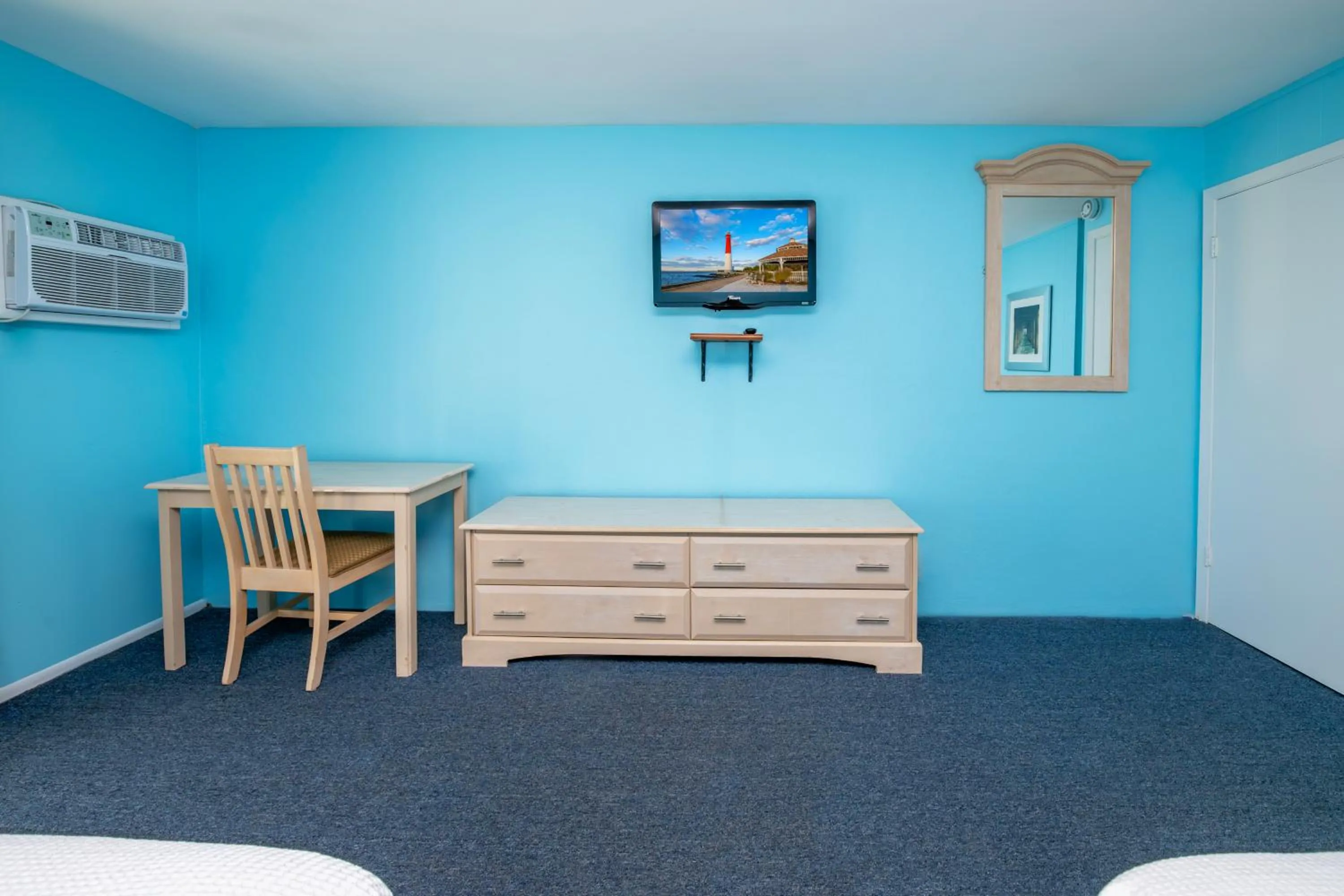 Efficiency Suite in Drifting Sands Oceanfront Hotel