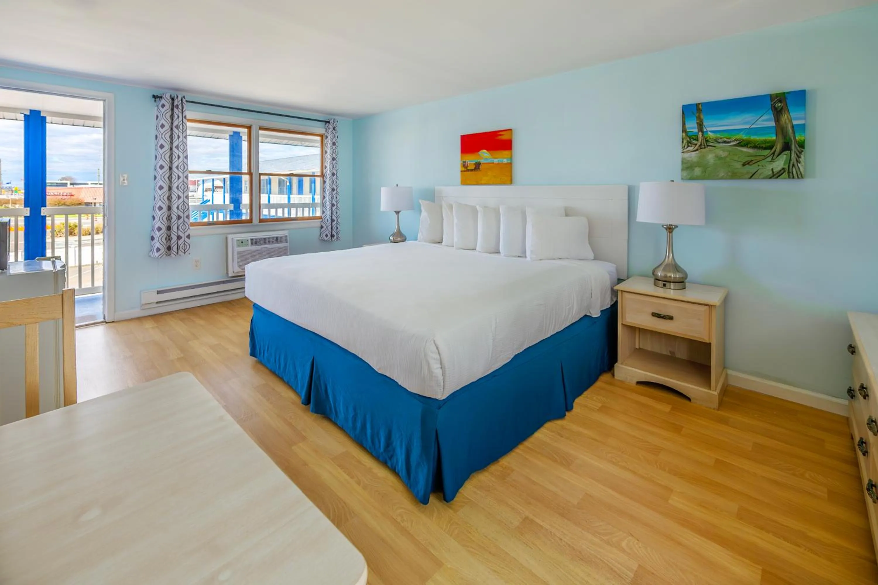King Room - Oceanbreeze in Drifting Sands Oceanfront Hotel