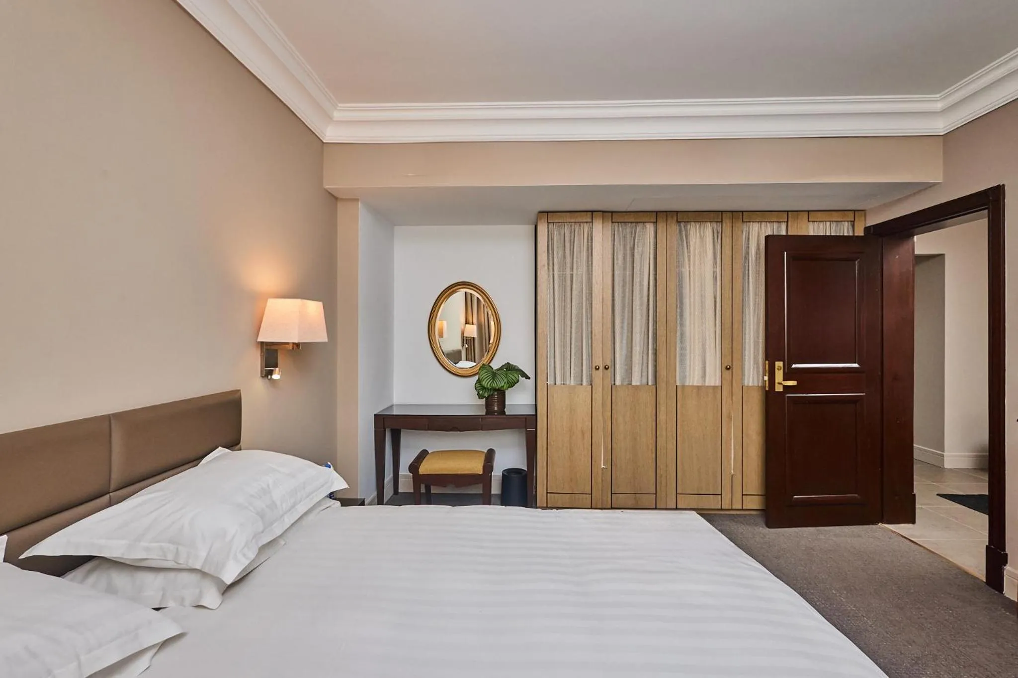 Deluxe Family Suite in Portemilio Hotel & Resort