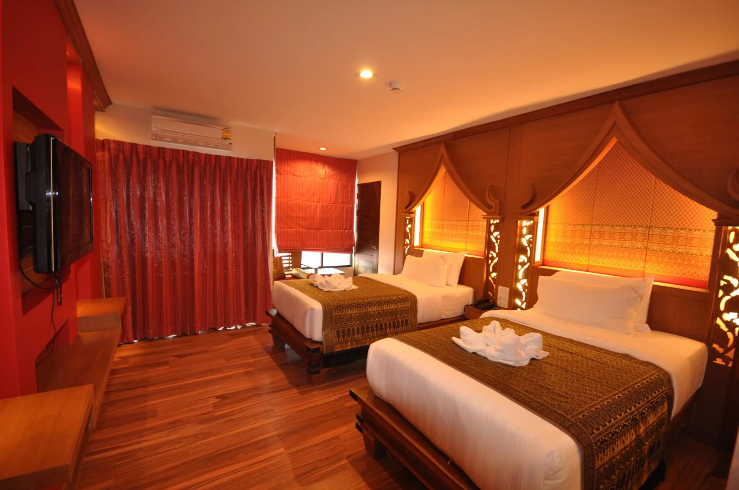 Superior Low Floor Twin Room in Chalelarn Hotel Hua Hin