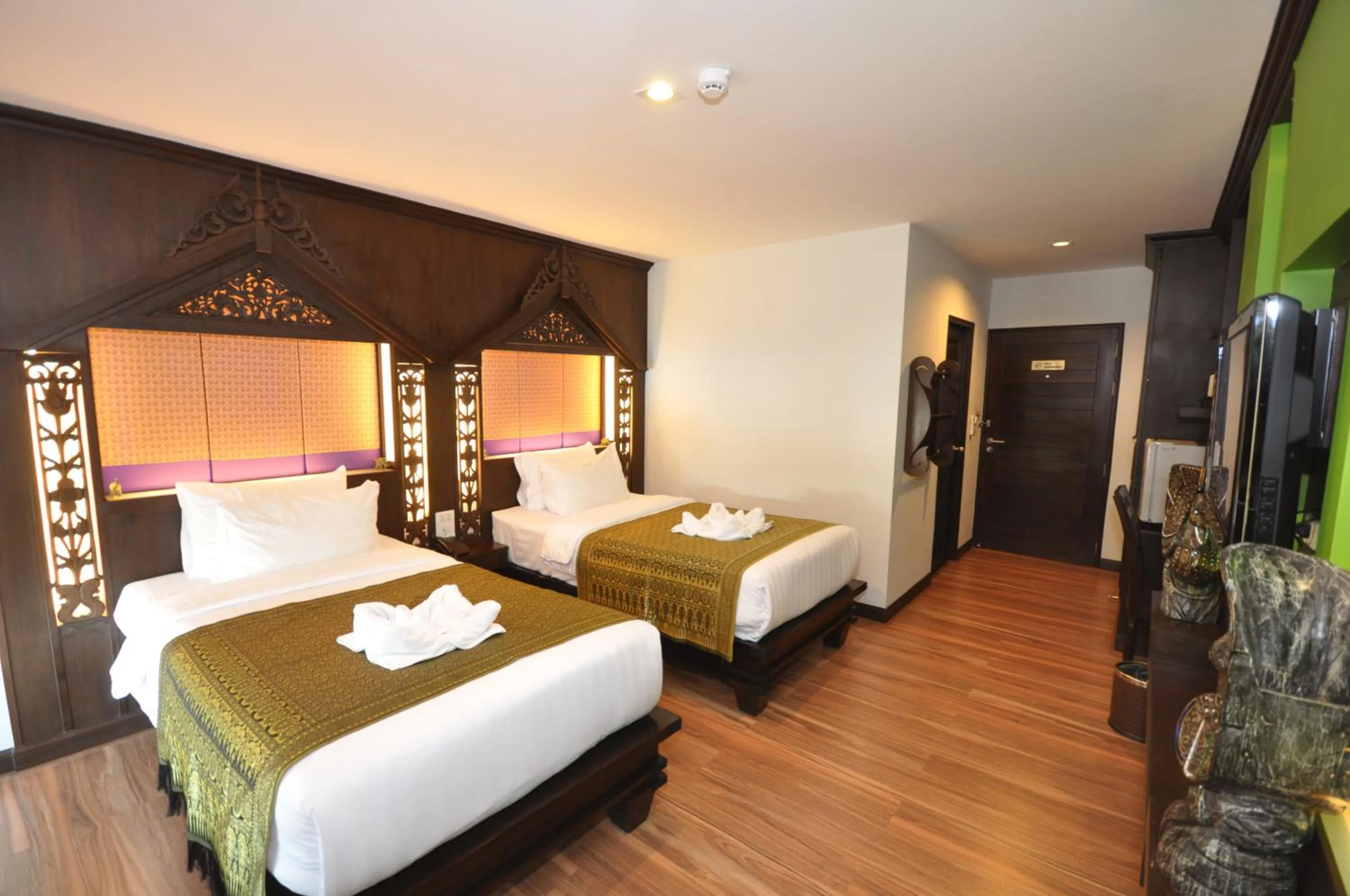 Superior Partial Seaview Twin Room in Chalelarn Hotel Hua Hin