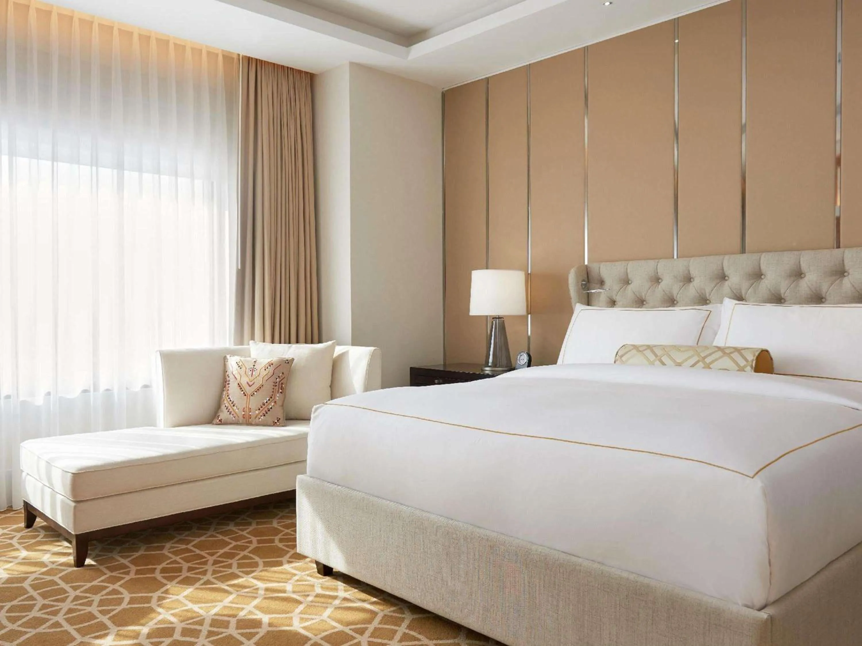 Deluxe King Room - Non-Smoking in Fairmont Amman