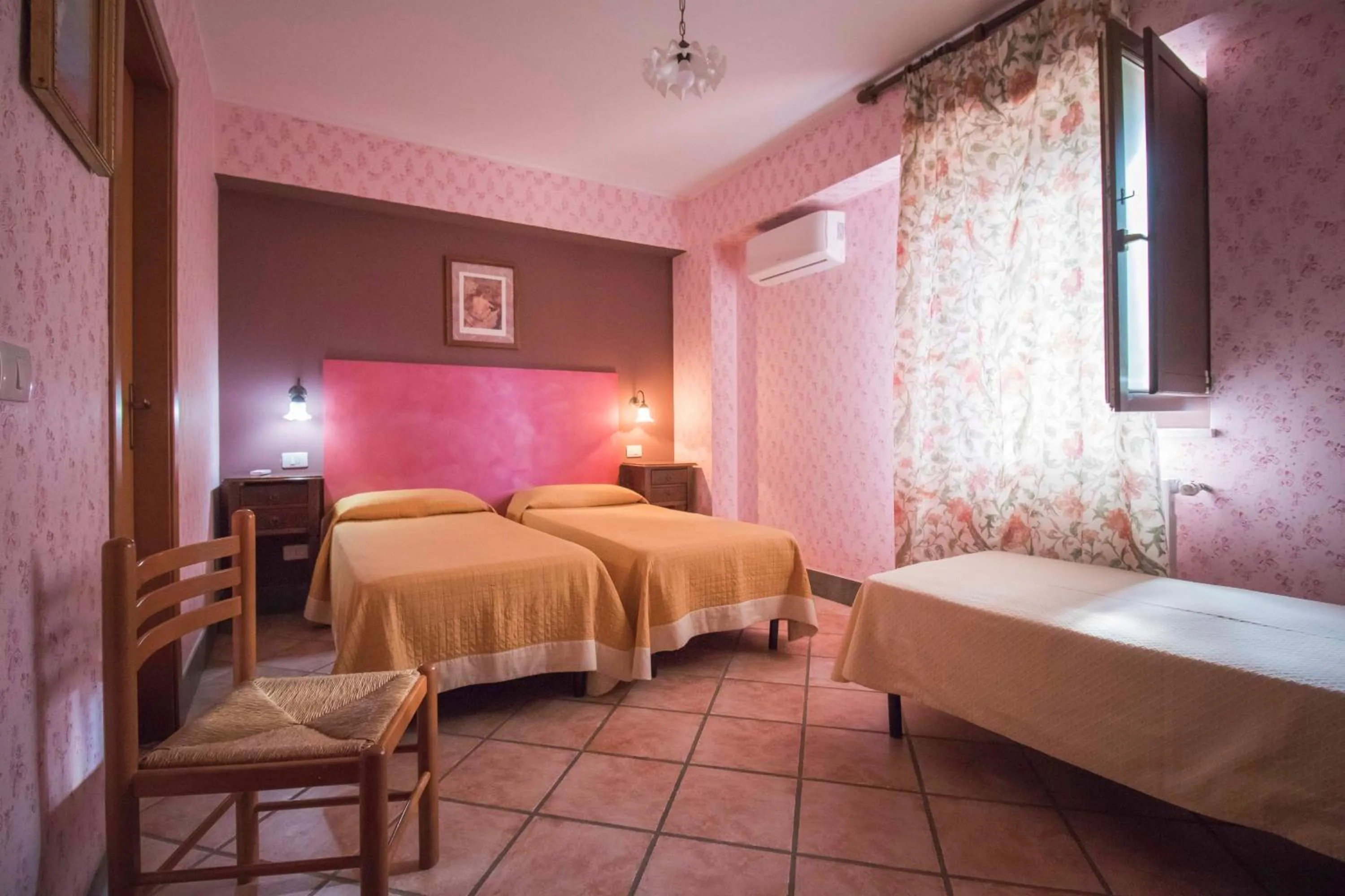 Triple Room in Casale Villa Rainò