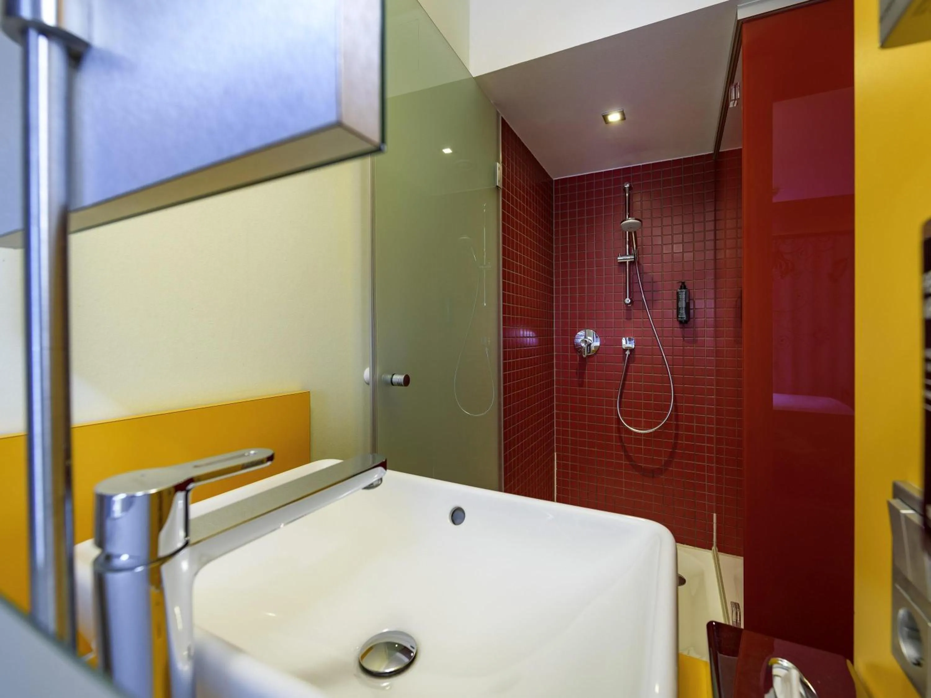 Standard Single Room in ibis Styles Hotel Berlin Mitte