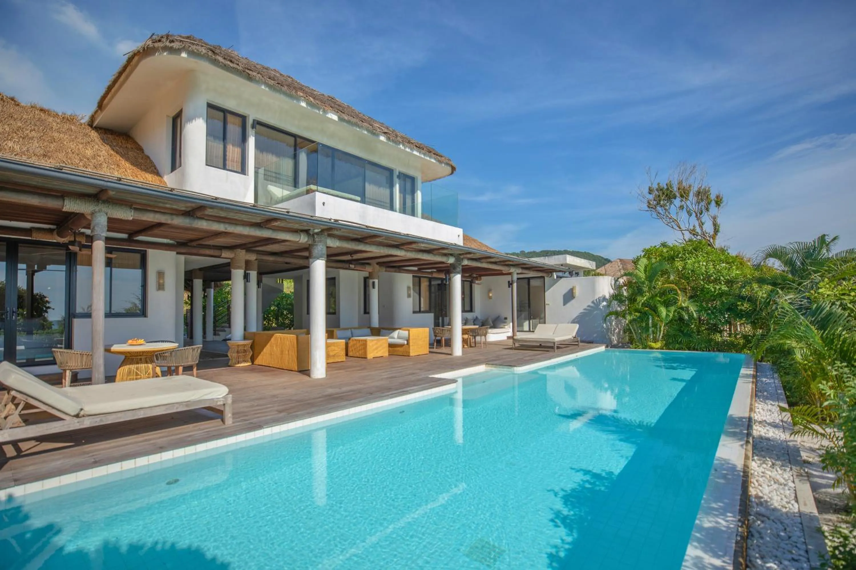 3 Bedroom Presidential Beachfront Pool Villa in The Royal Sands Koh Rong