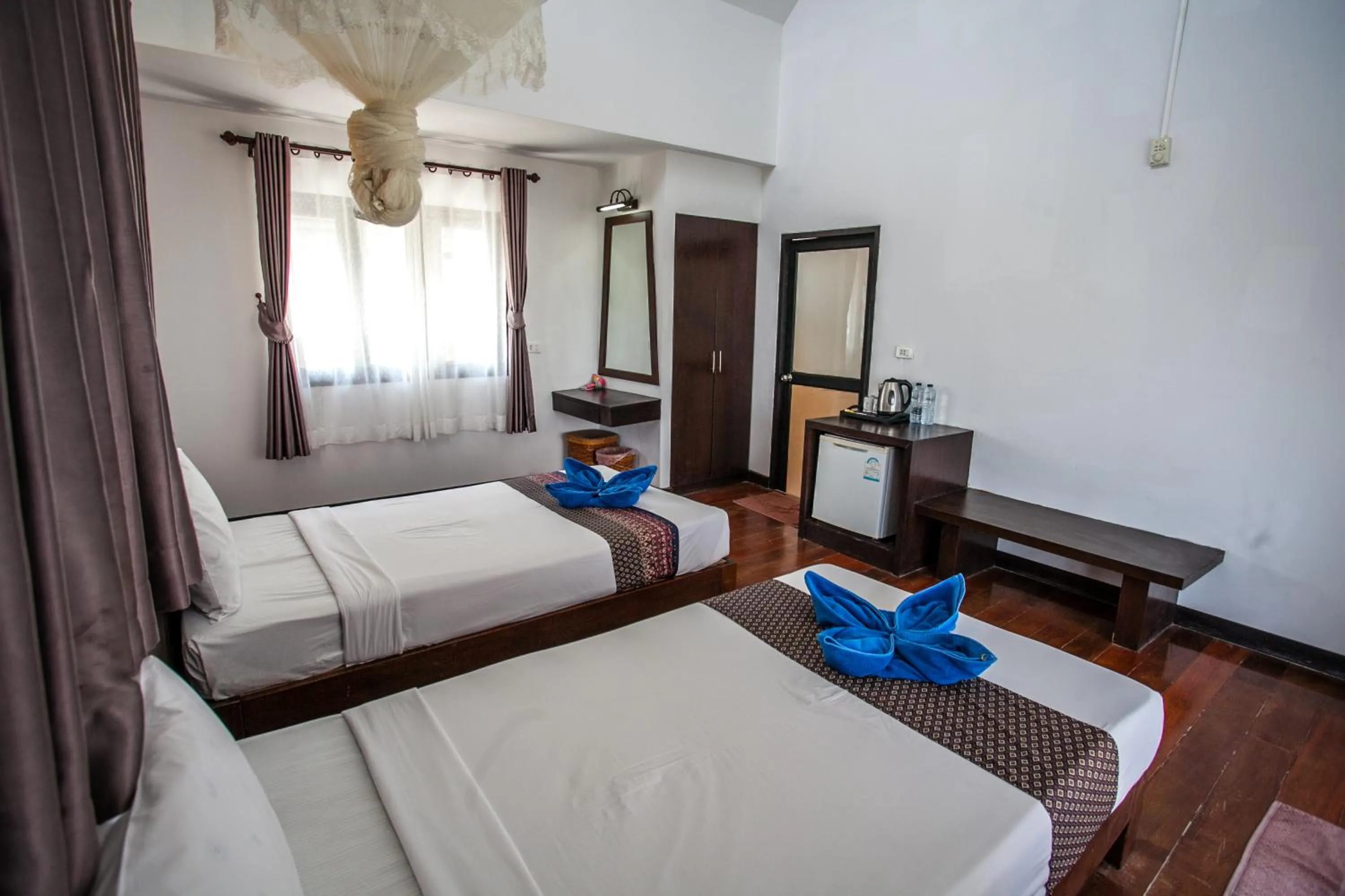 Deluxe Twin Room in Phitharom PP Resort