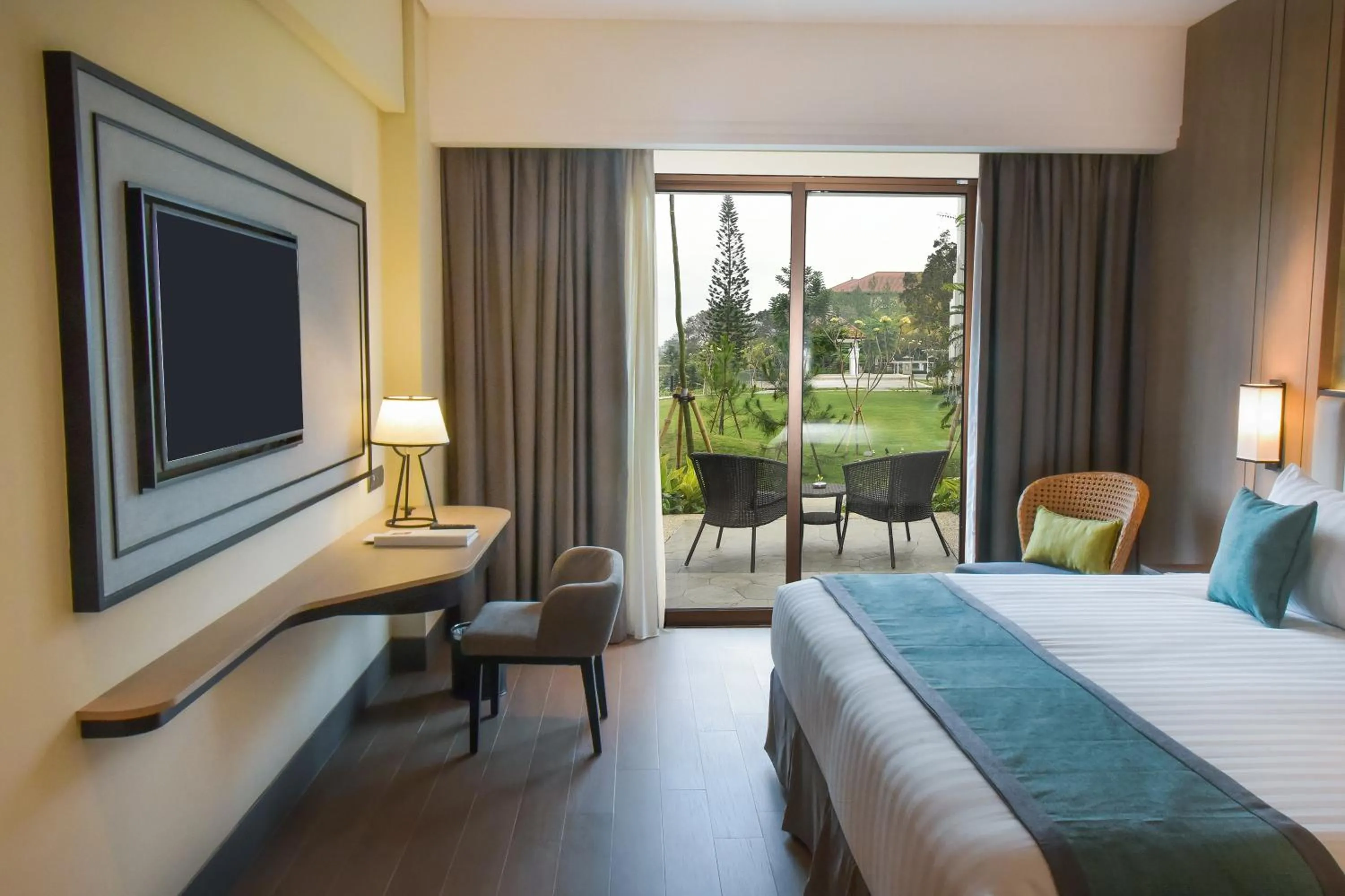 Pine Terrace King in Mason Pine Hotel Bandung