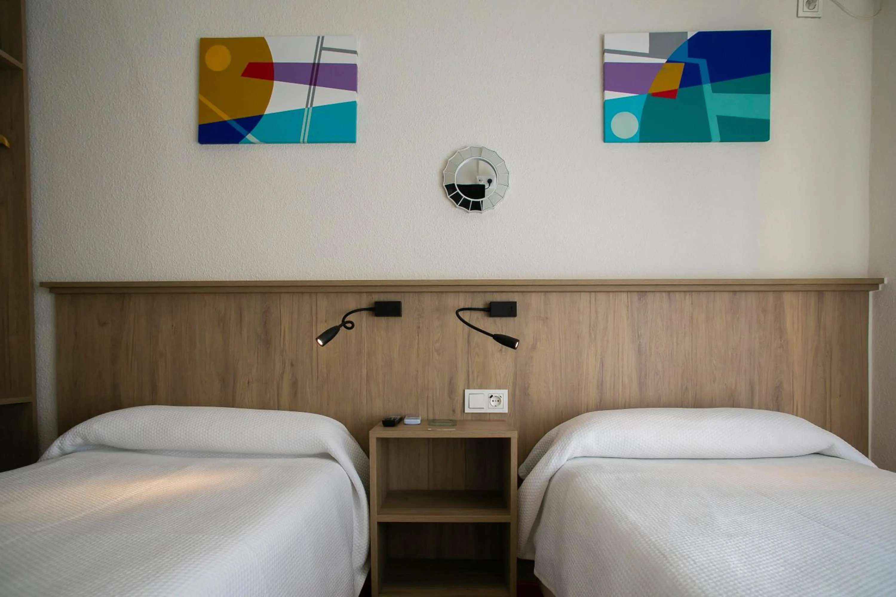 Twin Room in Pensión Dulces Sueños