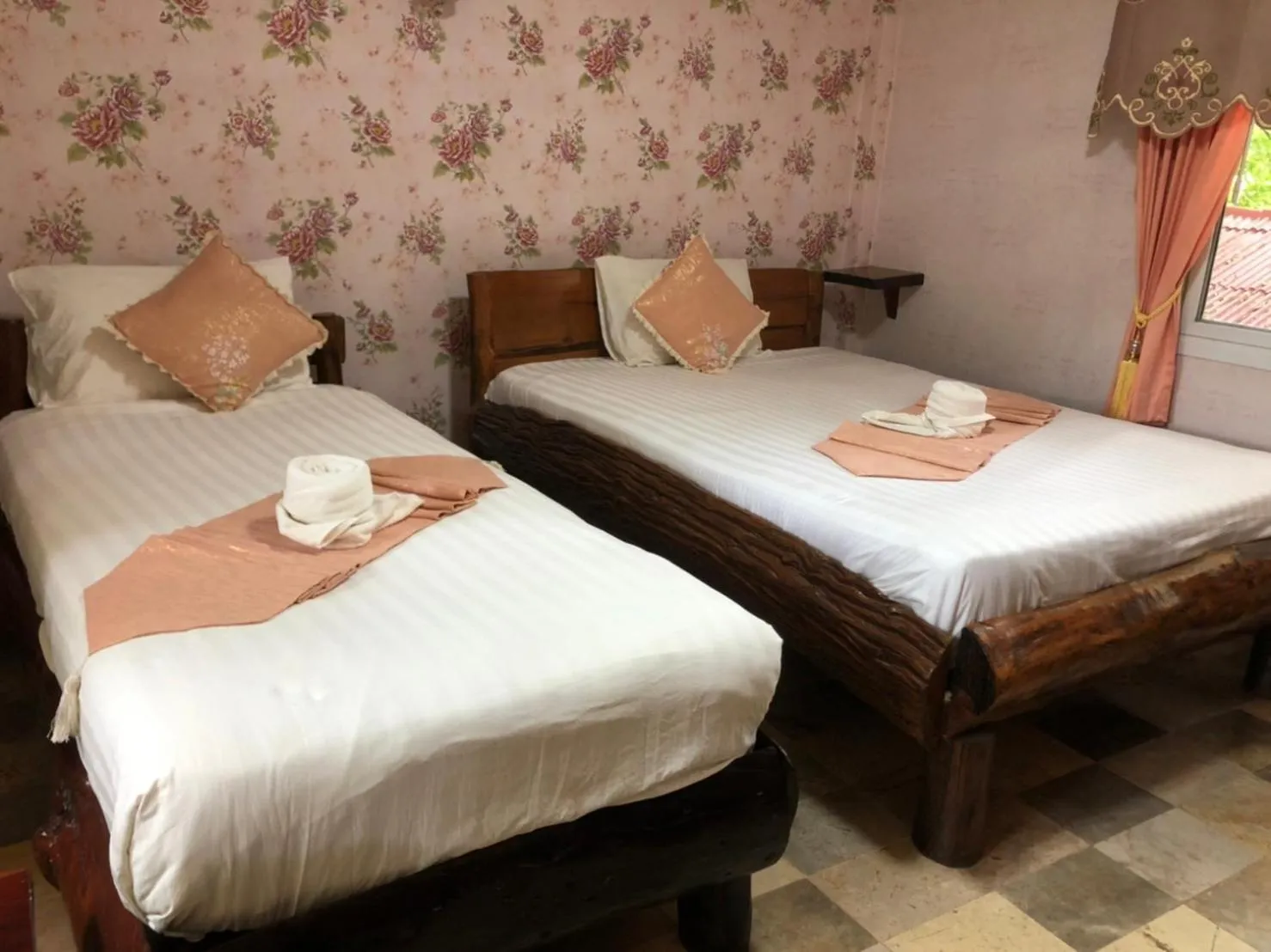 Superior River/Garden View in Saiyok River House