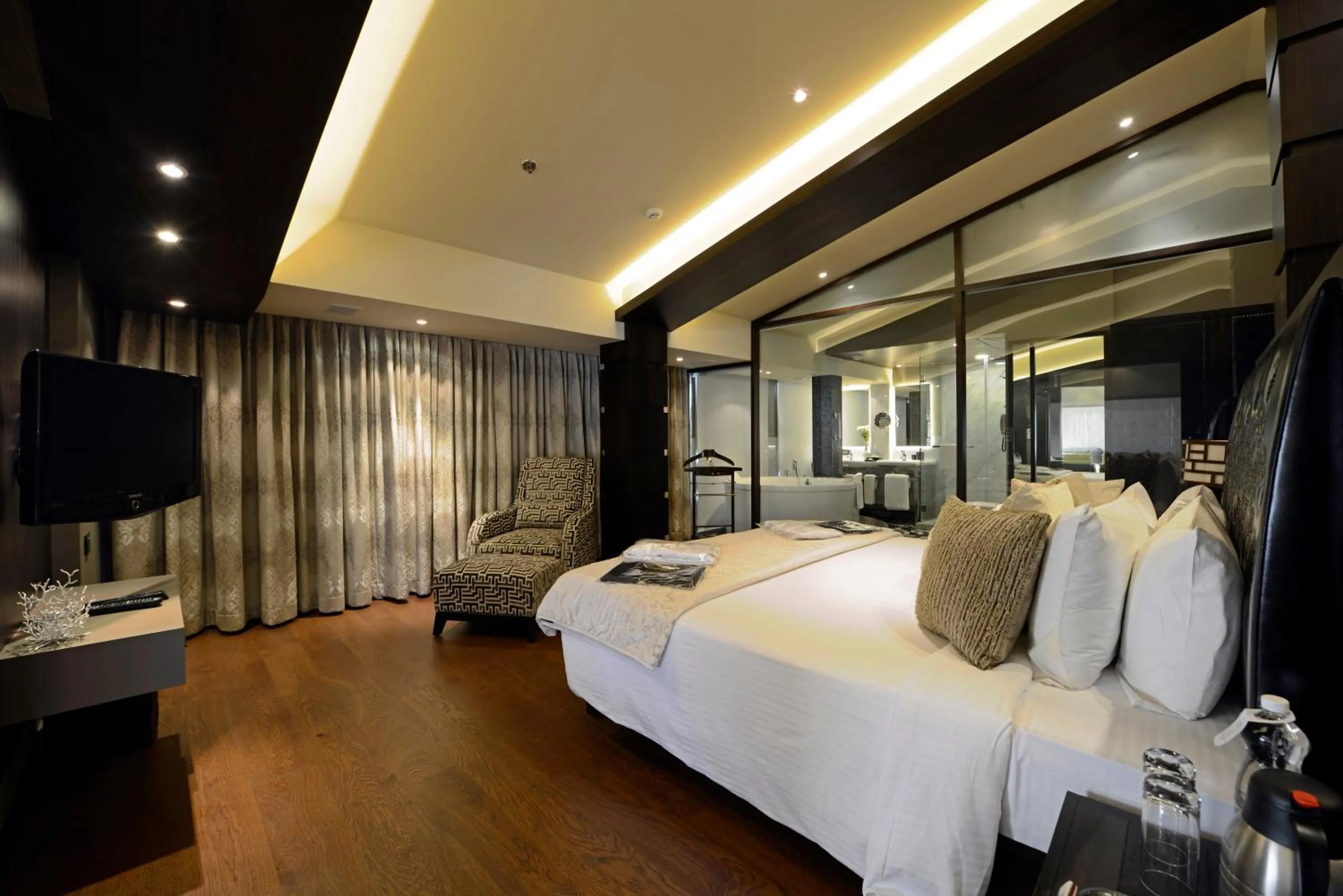 Presidential Suite in Sun-n-Sand Mumbai Juhu Beach
