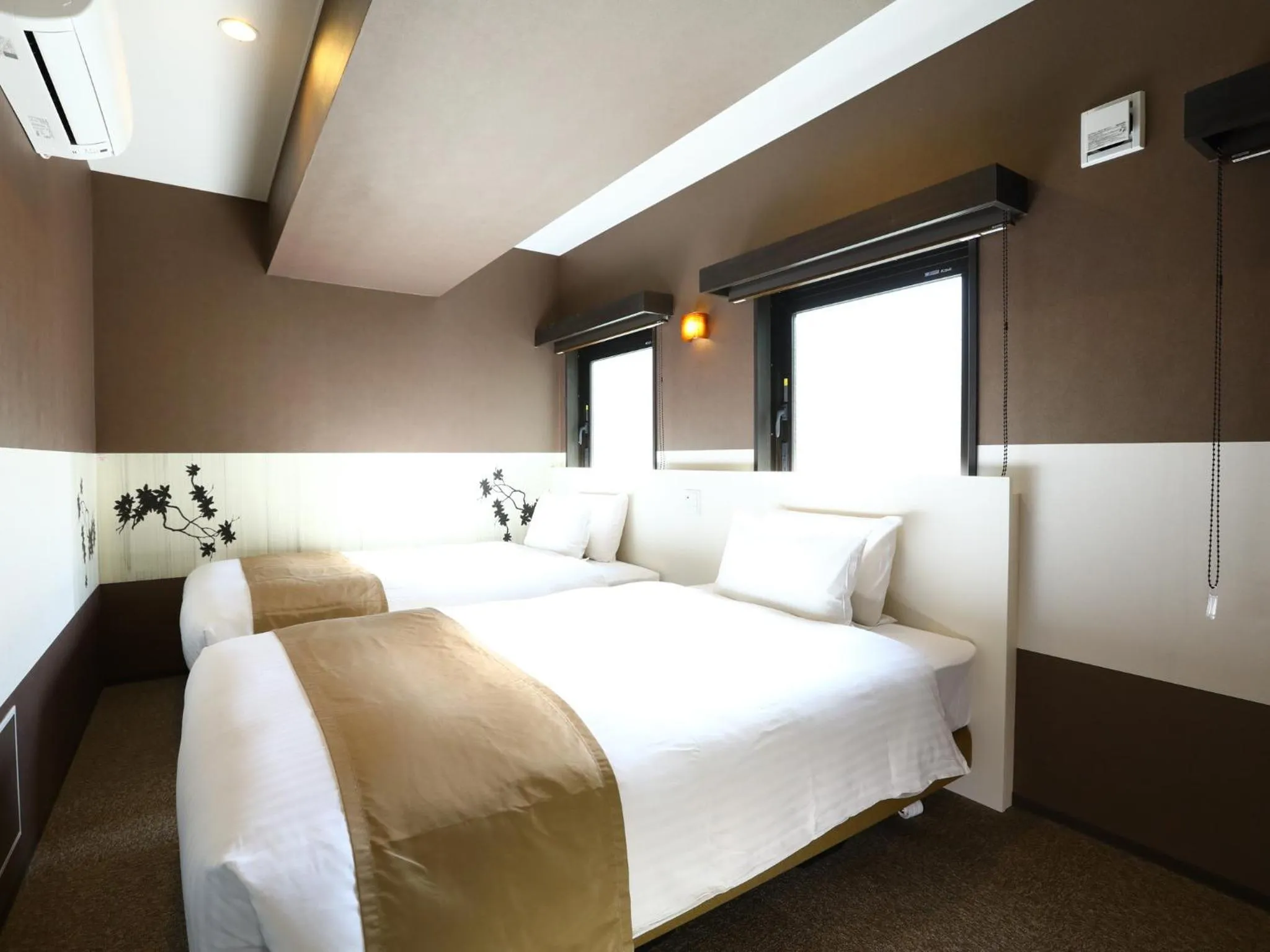 Standard Twin Room in Hotel Wing International Select Ueno Okachimachi