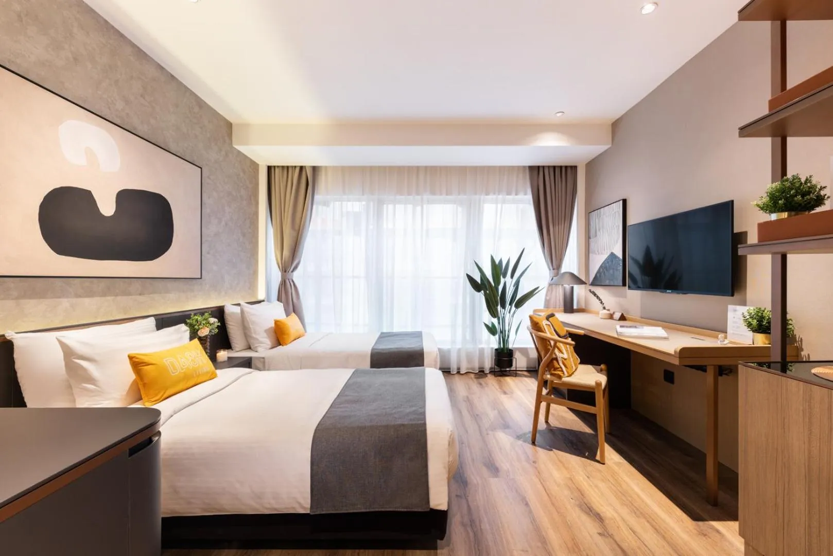 Twin Room with Bath in Dash Living on Prat